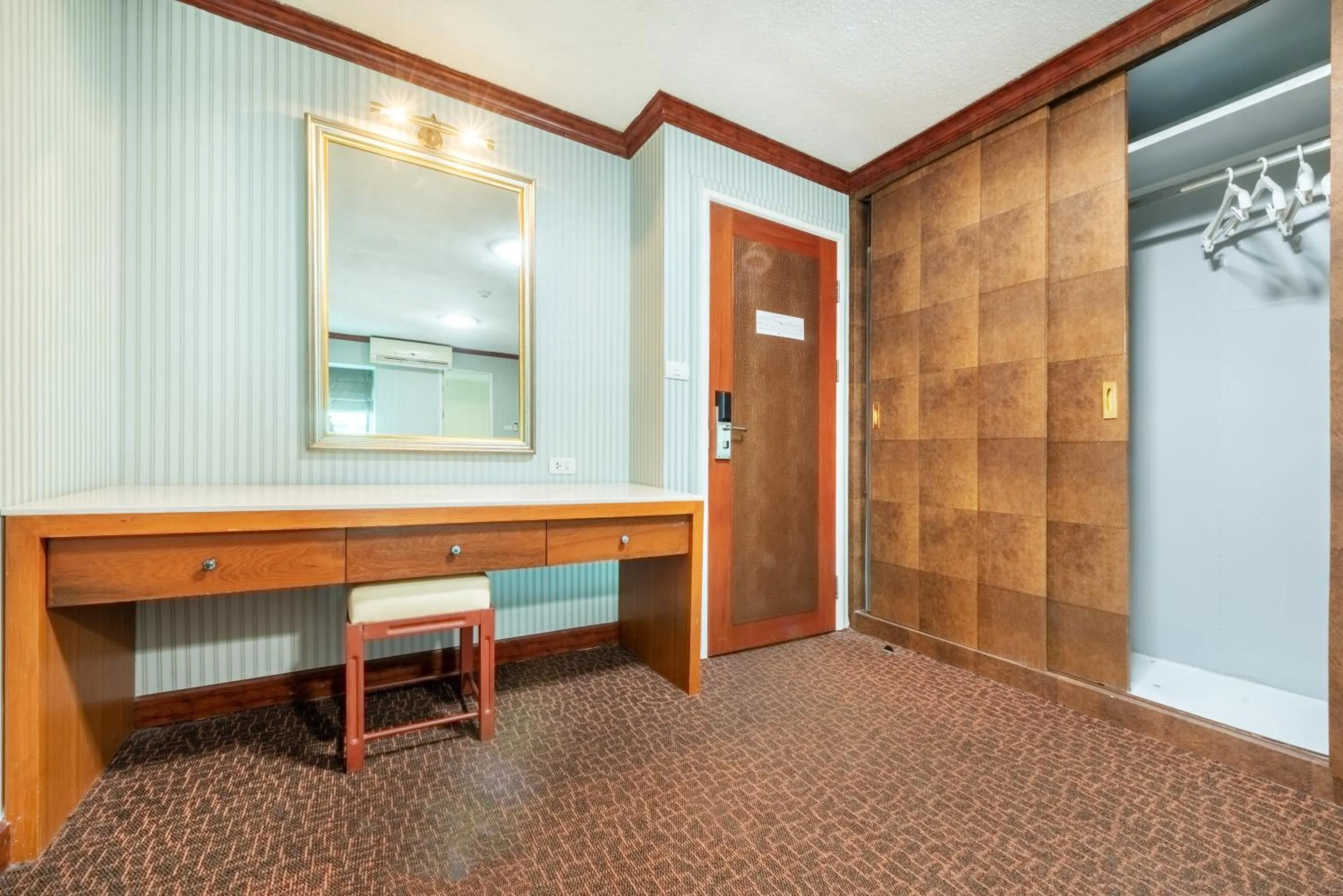 NASA BANGKOK - Airport Rail Link Ramkhamhang