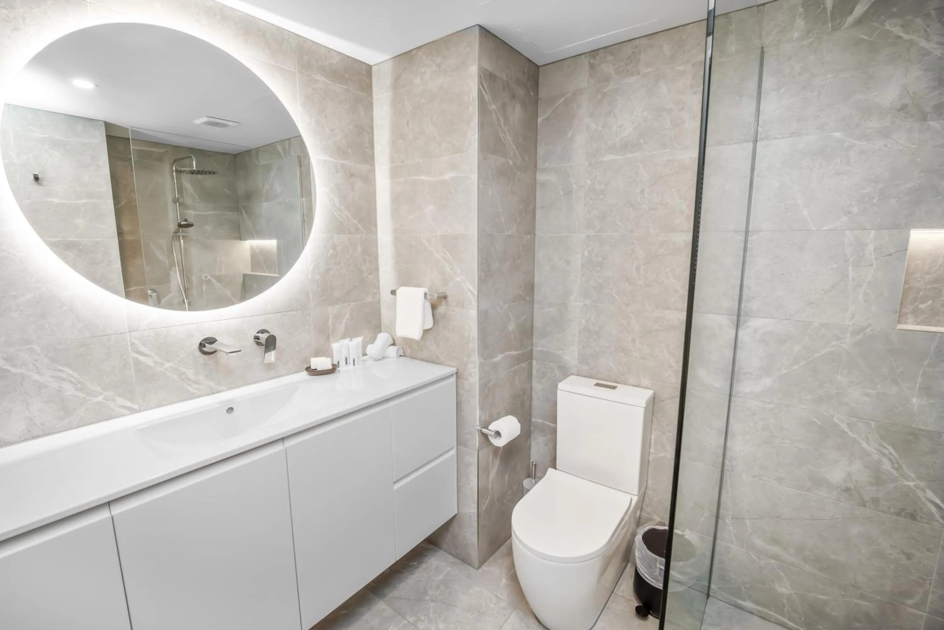 Bay Royal Apartments