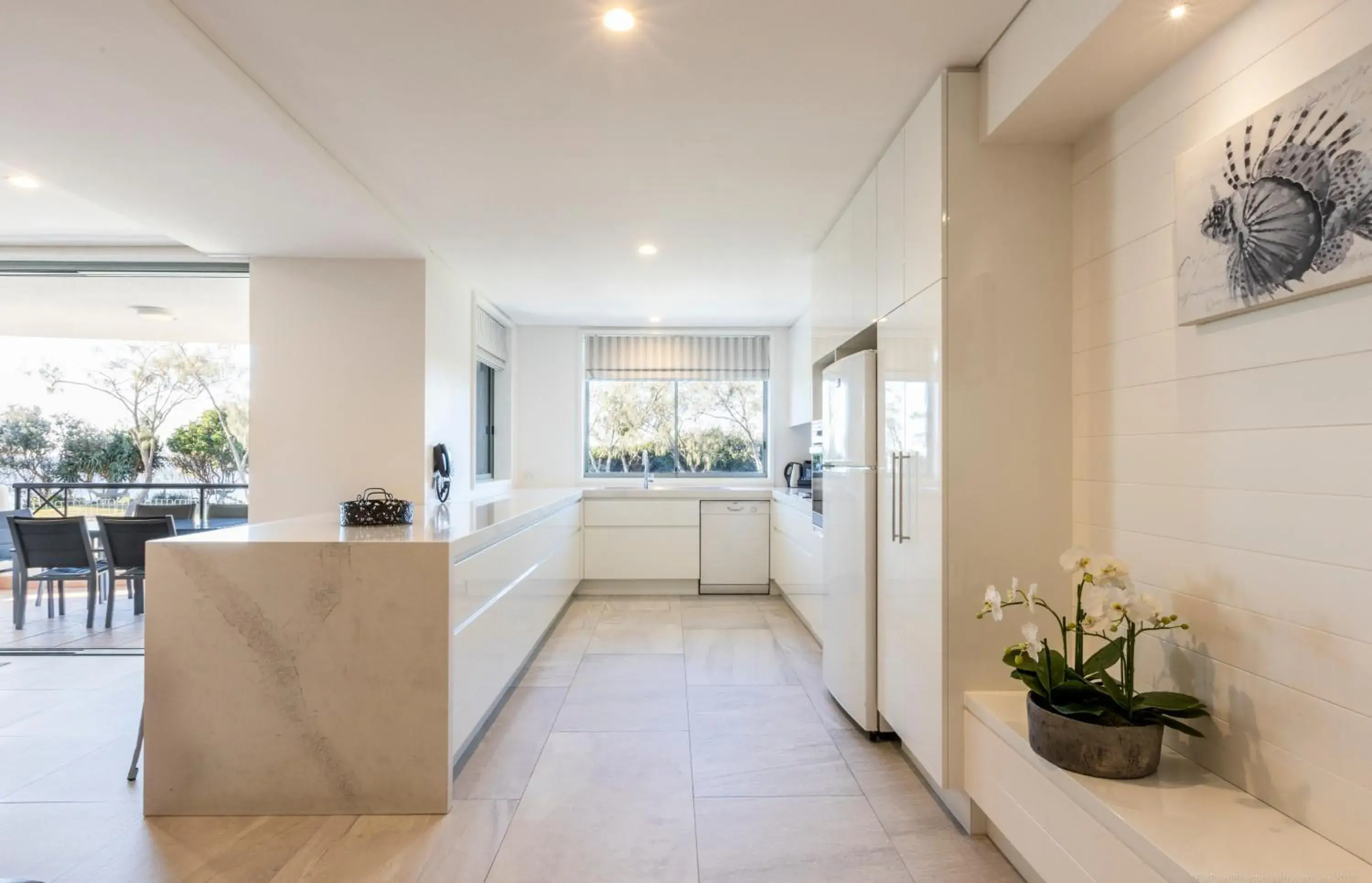 Premium Four-Bedroom Apartment with Beach View (Apt 9) in Bay Royal Apartments Premium Four-Bedroom Apartment with Beach View (Apt 9) in Bay Royal Apartments