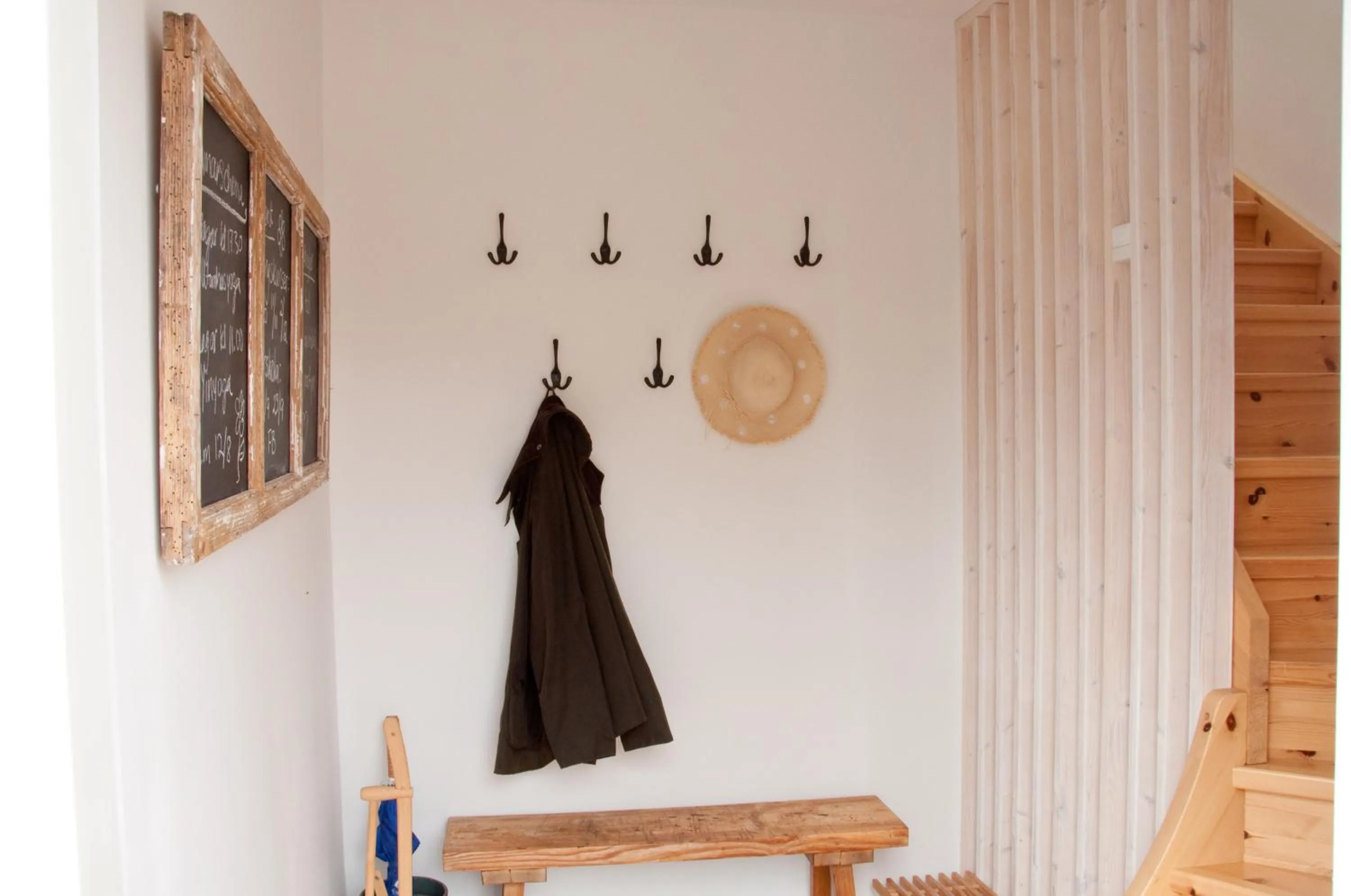 Property building in Escape to PaulssonPaleo