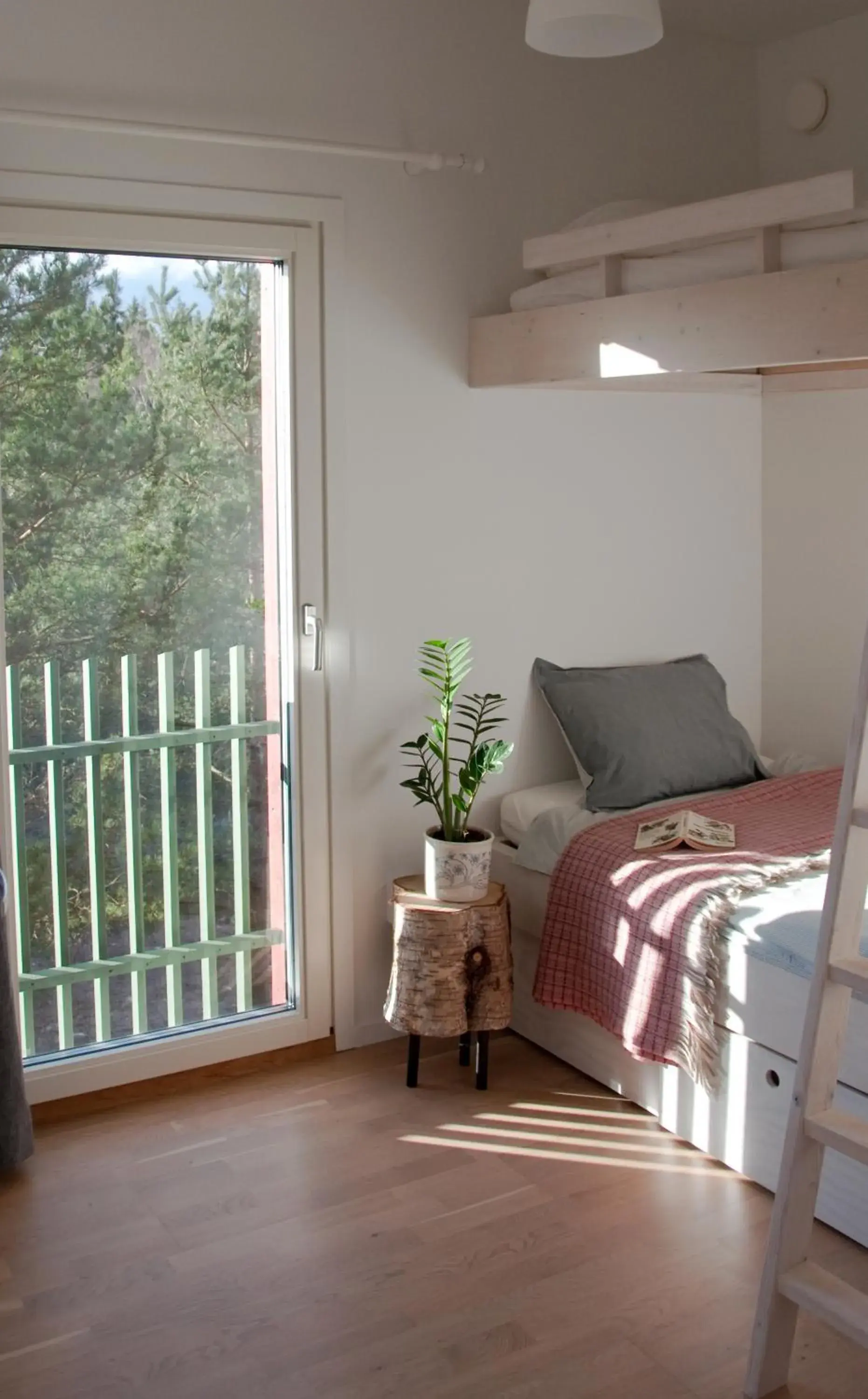 Twin Room with Shared Bathroom - single occupancy in Escape to PaulssonPaleo Twin Room with Shared Bathroom - single occupancy in Escape to PaulssonPaleo