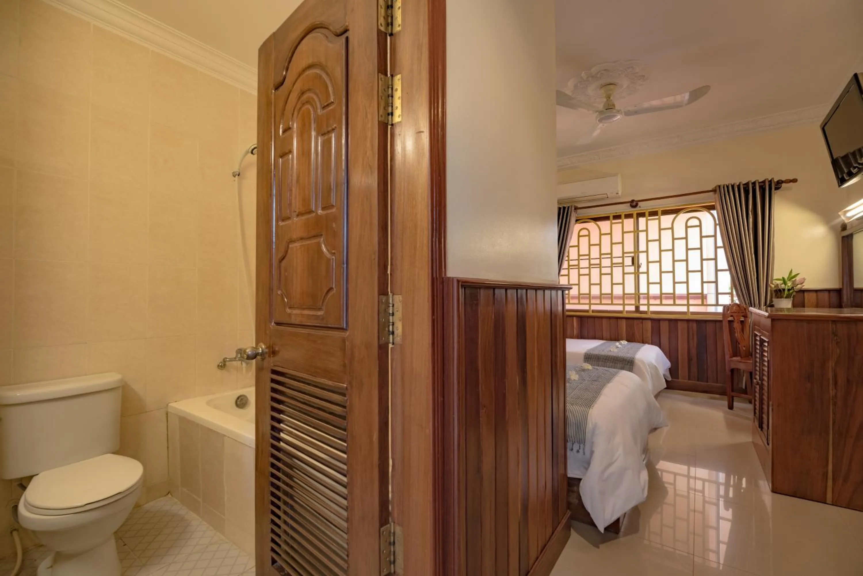 Photo of the whole room, Bed in The Siem Reap Chilled Backpacker