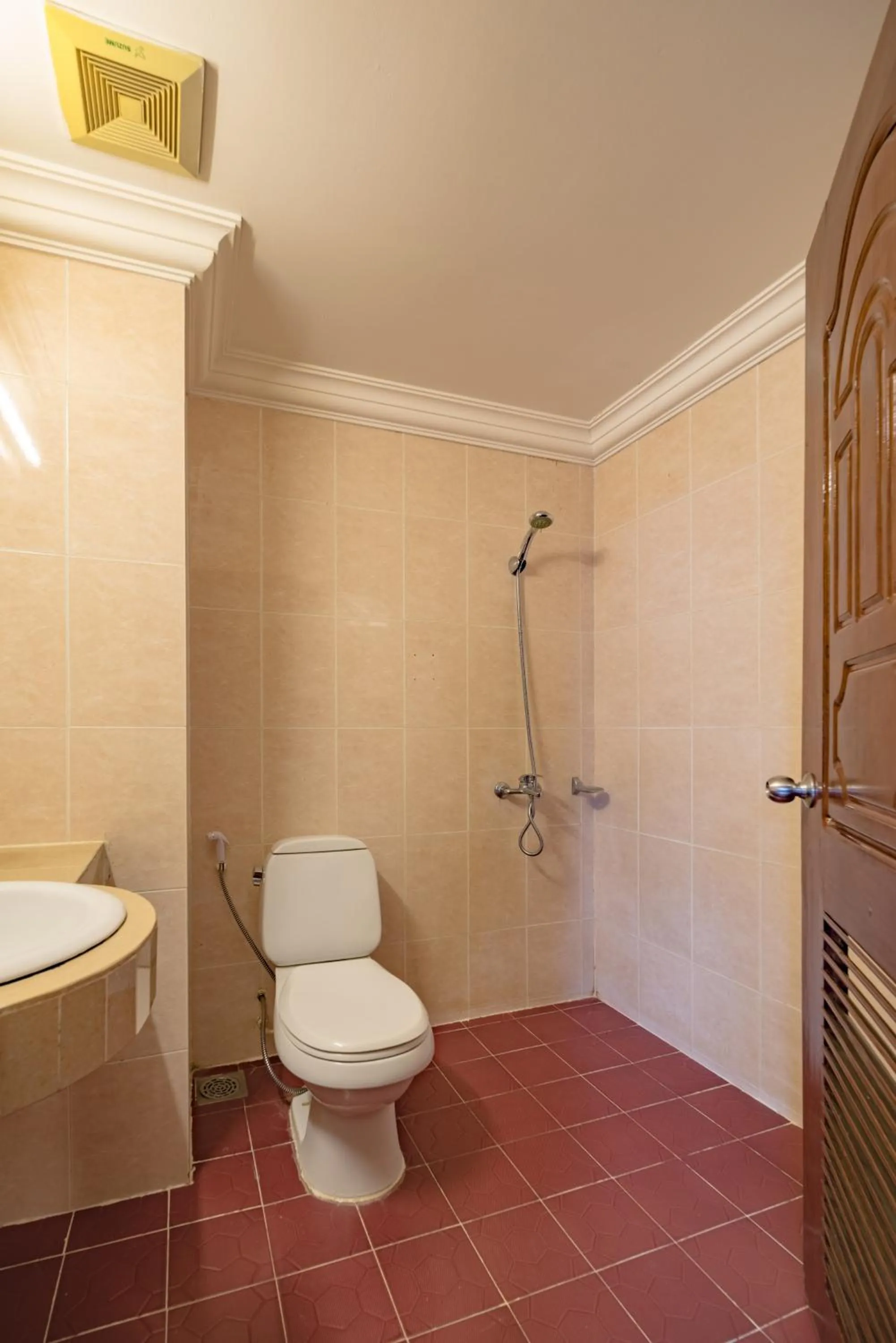 Bathroom in The Siem Reap Chilled Backpacker