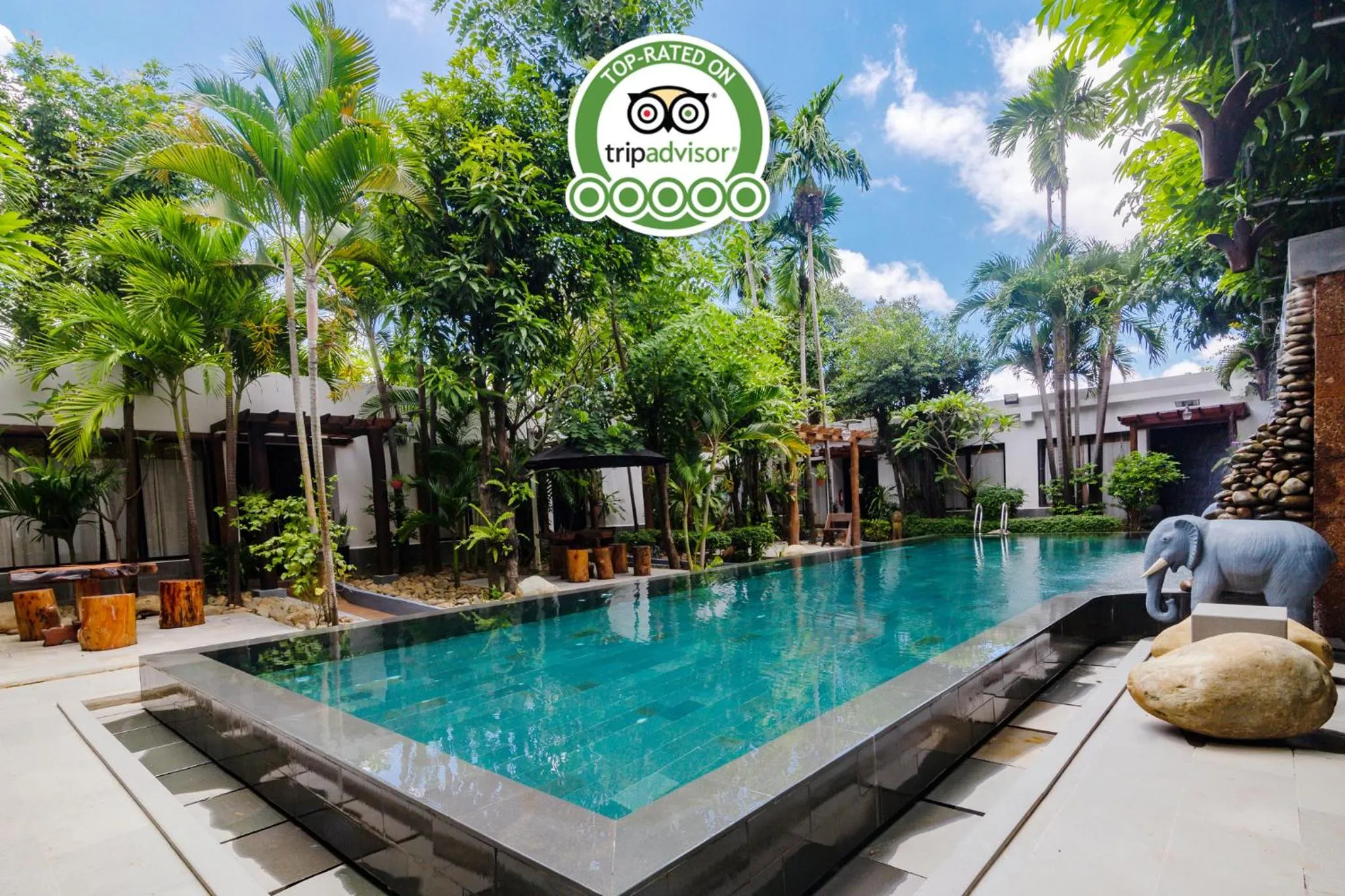 Swimming pool in Bunwin Siem Reap