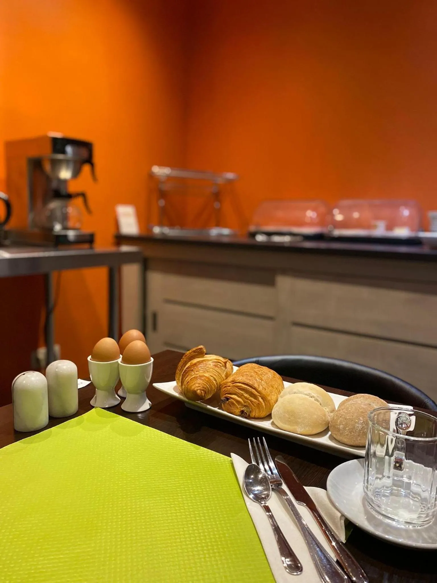 Breakfast in Hotel Le Terminus