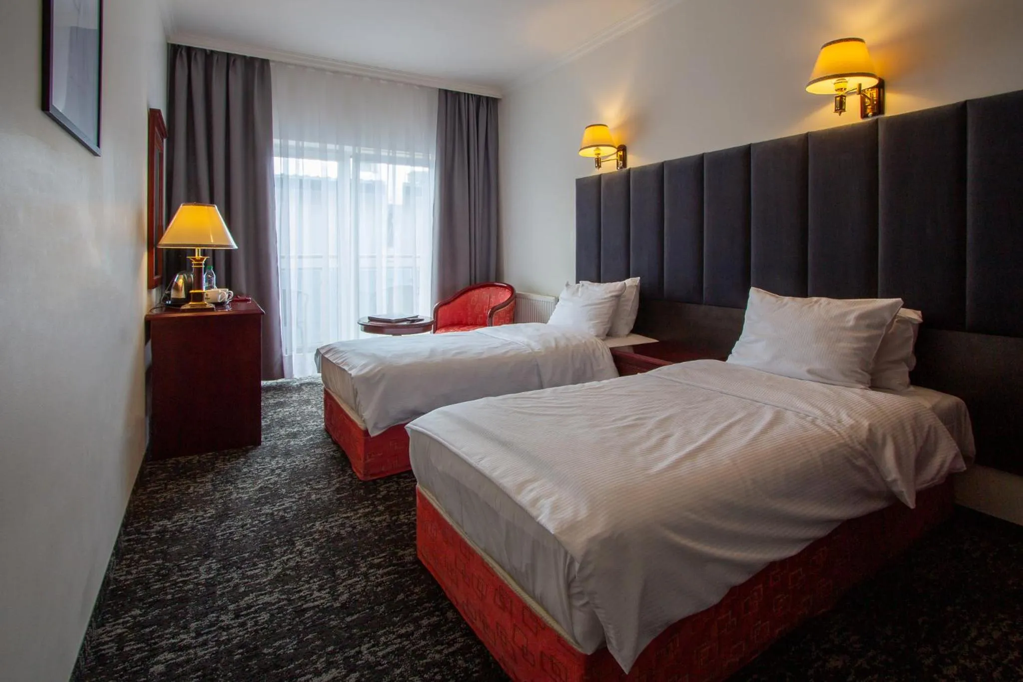 Bed in Royal Park Hotel & Spa