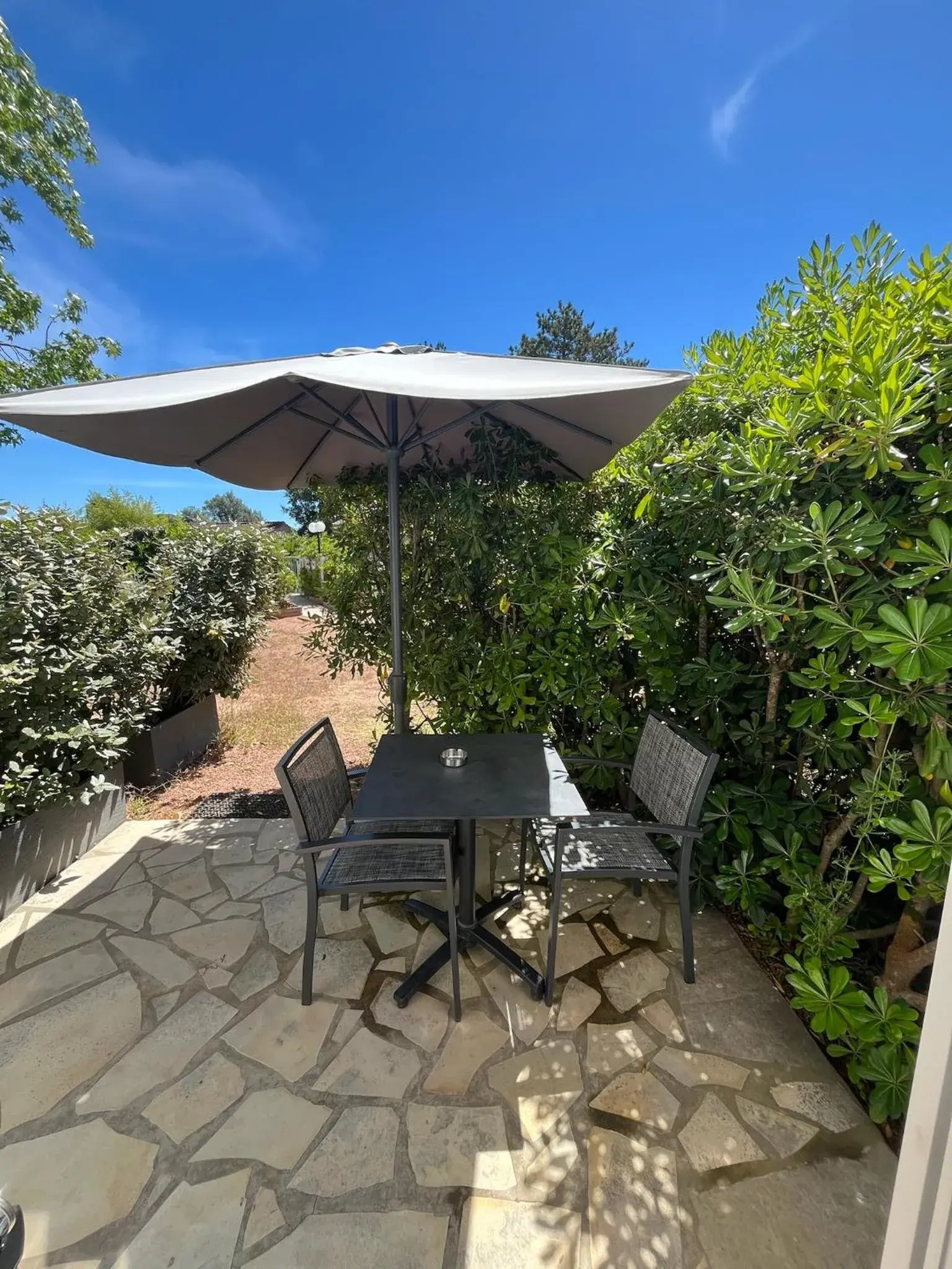 Double Room with Terrace in Résidence Les Cigales Double Room with Terrace in Résidence Les Cigales