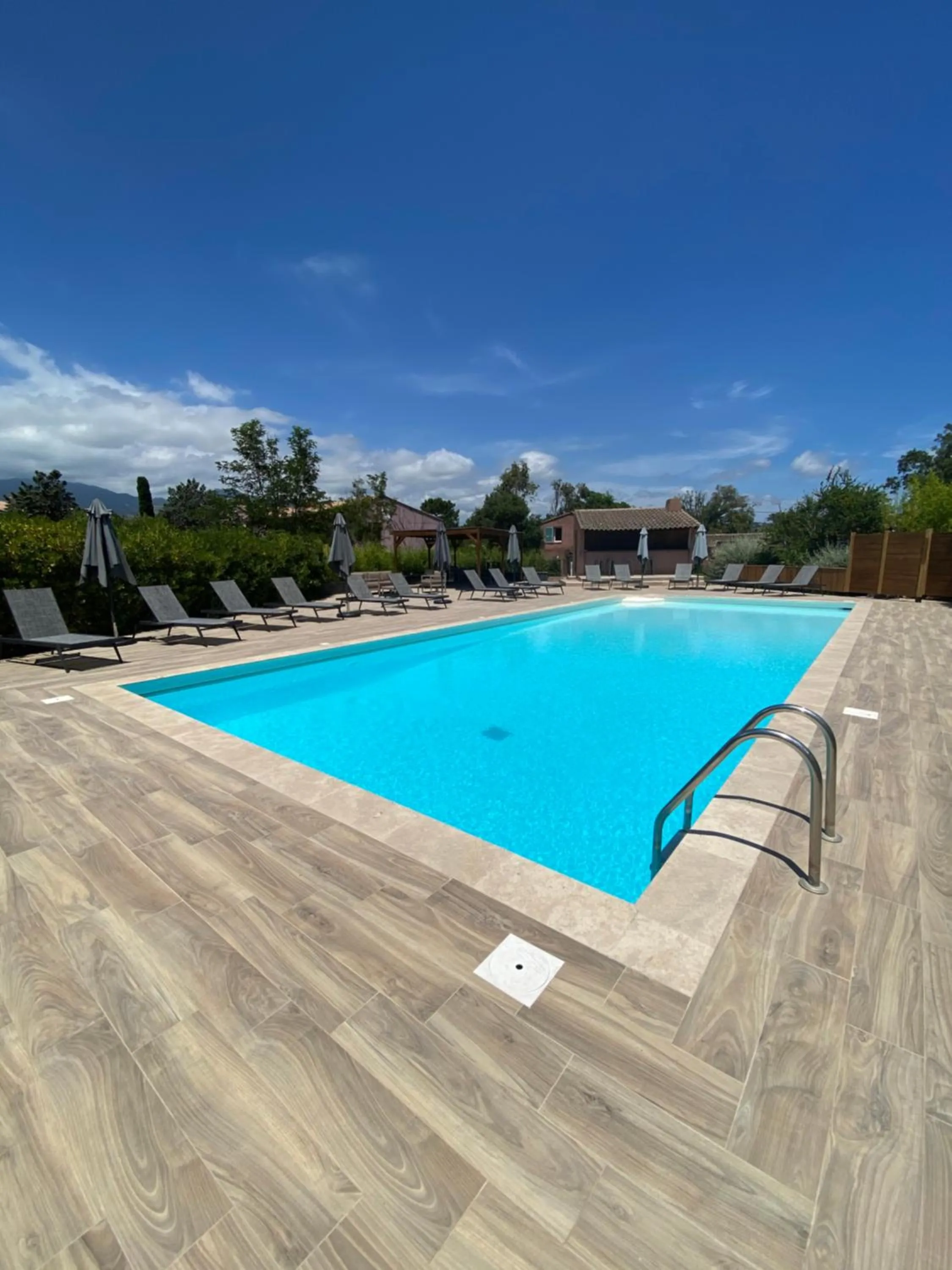 Swimming pool in Résidence Les Cigales