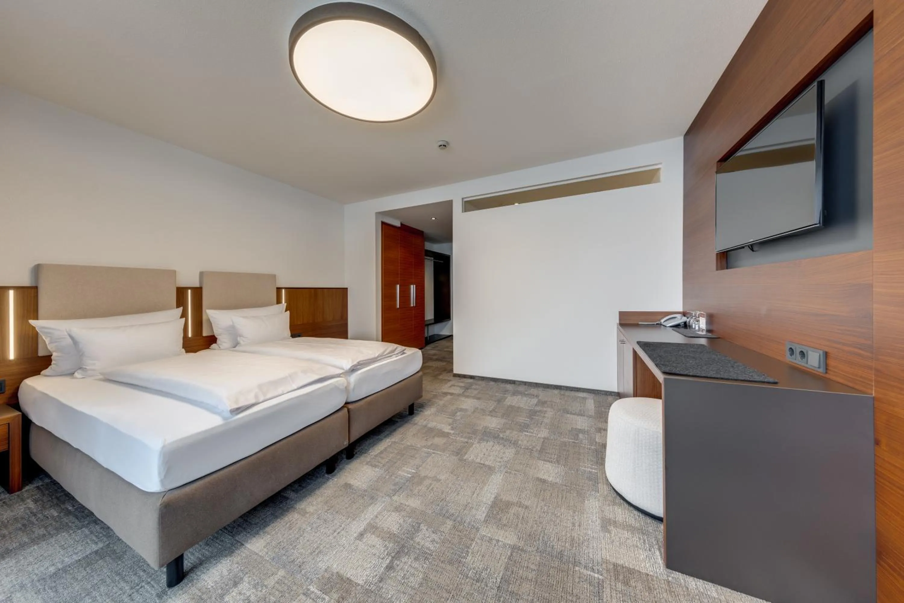 Photo of the whole room, Bed in Hotel Rundeck