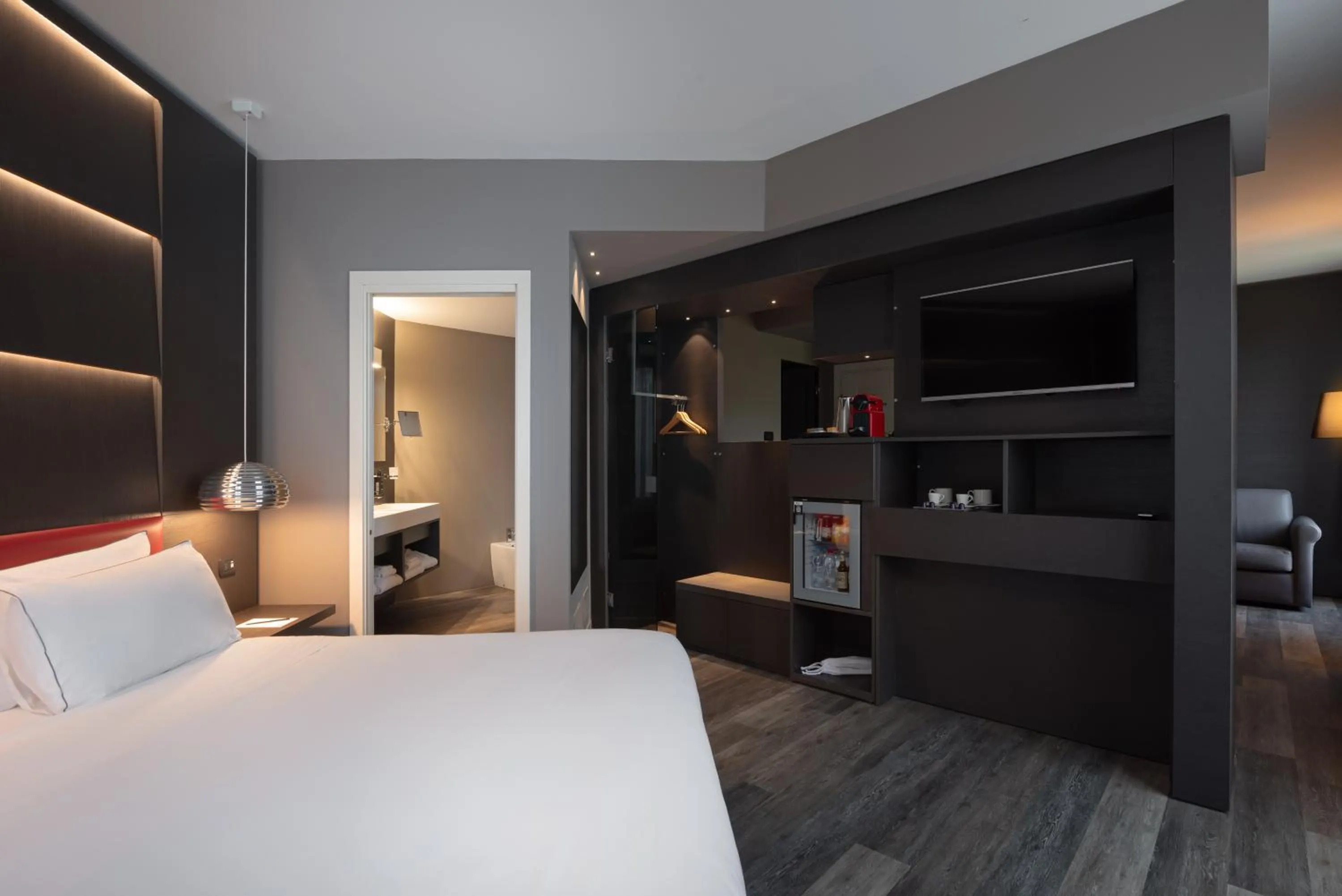 Bed in Maranello Palace