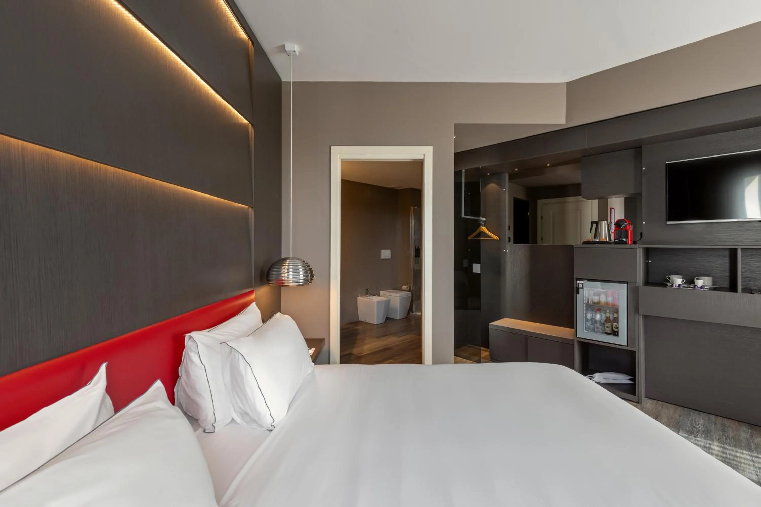 Bed in Maranello Palace