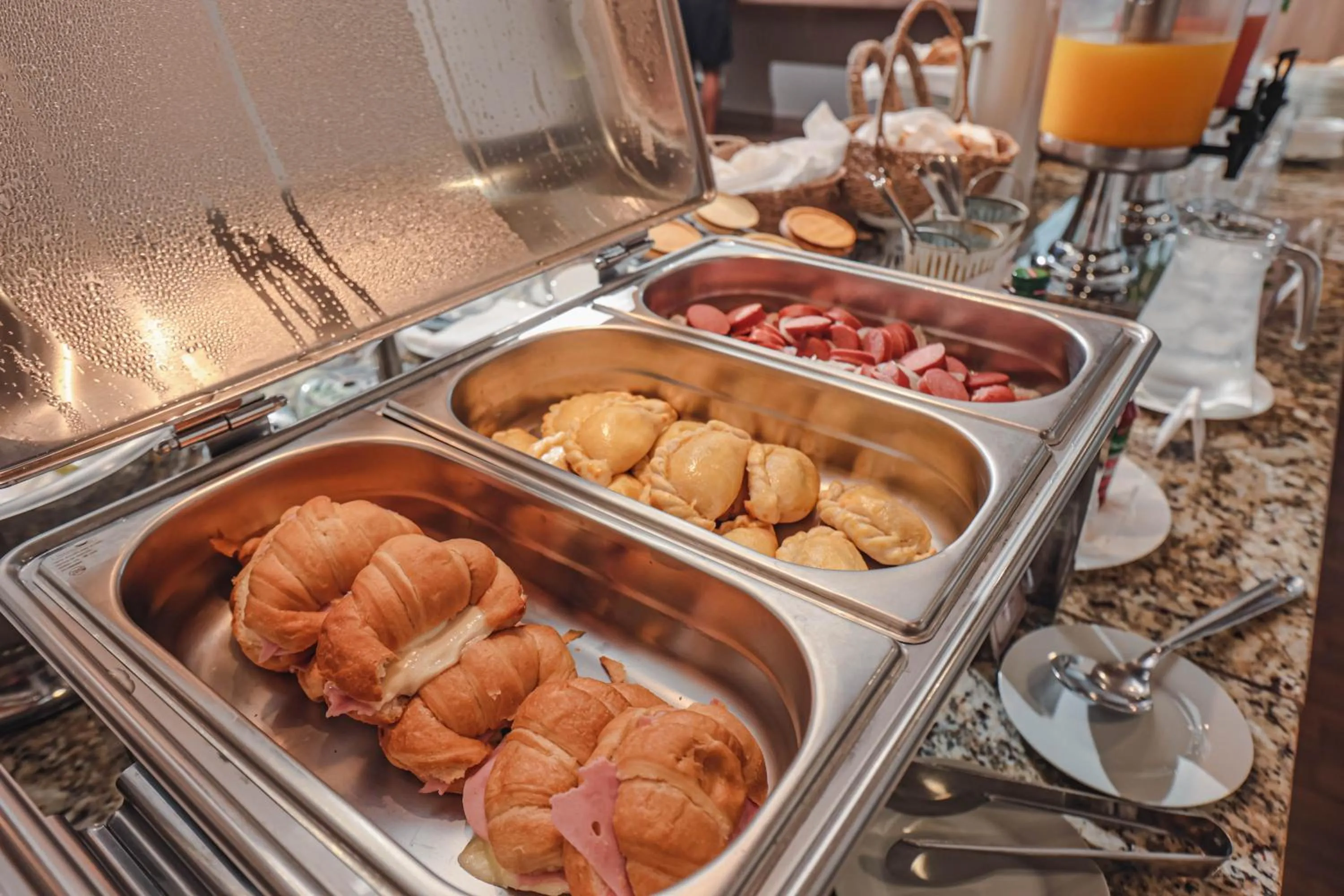 Breakfast in Paseo La Galería Hotel & Suites