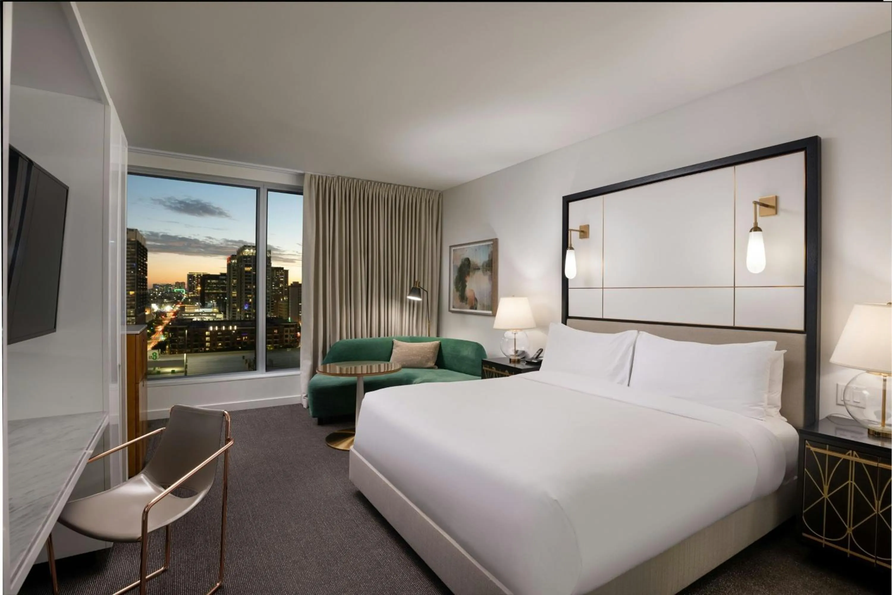 Photo of the whole room, Bed in The Laura Hotel, Houston Downtown, Autograph Collection