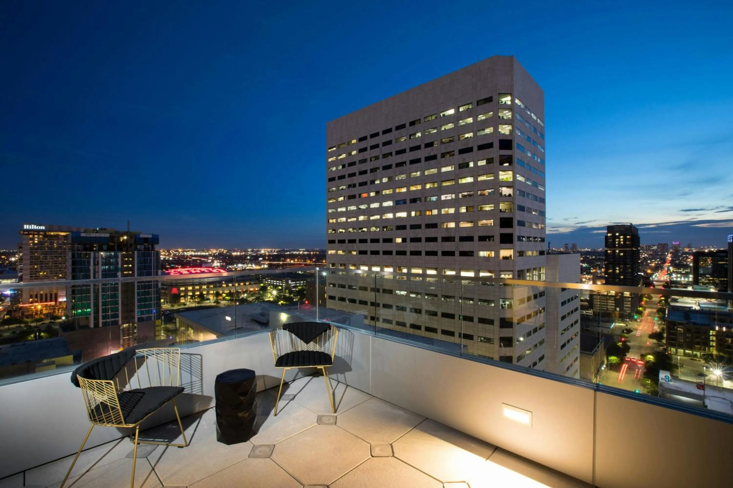 Photo of the whole room in The Laura Hotel, Houston Downtown, Autograph Collection