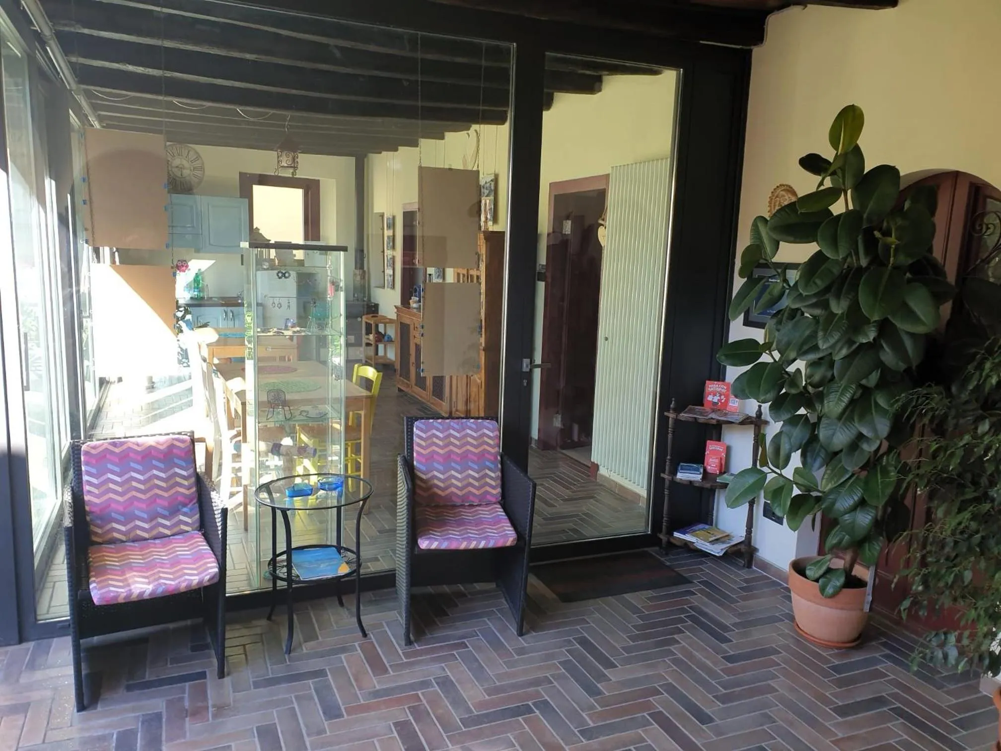 Facade/entrance in Le Tre Arti