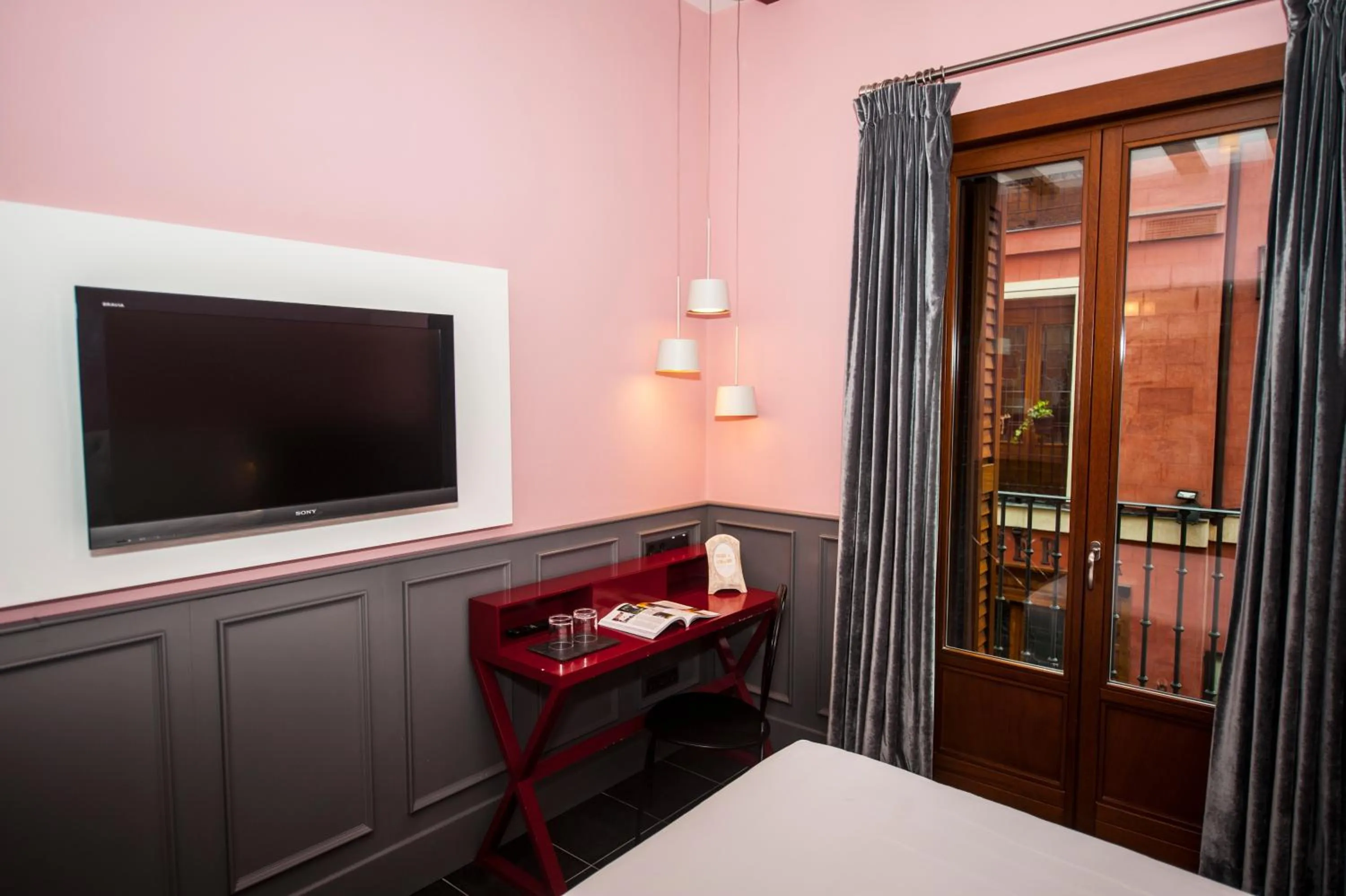 Decorative detail, Bed in Posada del León de Oro Boutique Hotel