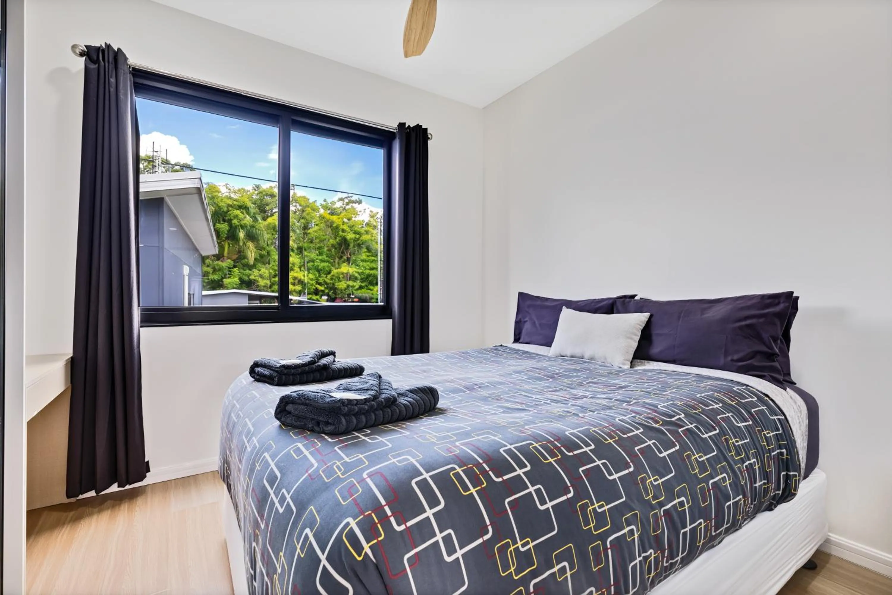 Bedroom, Bed in Yandina Caravan Park