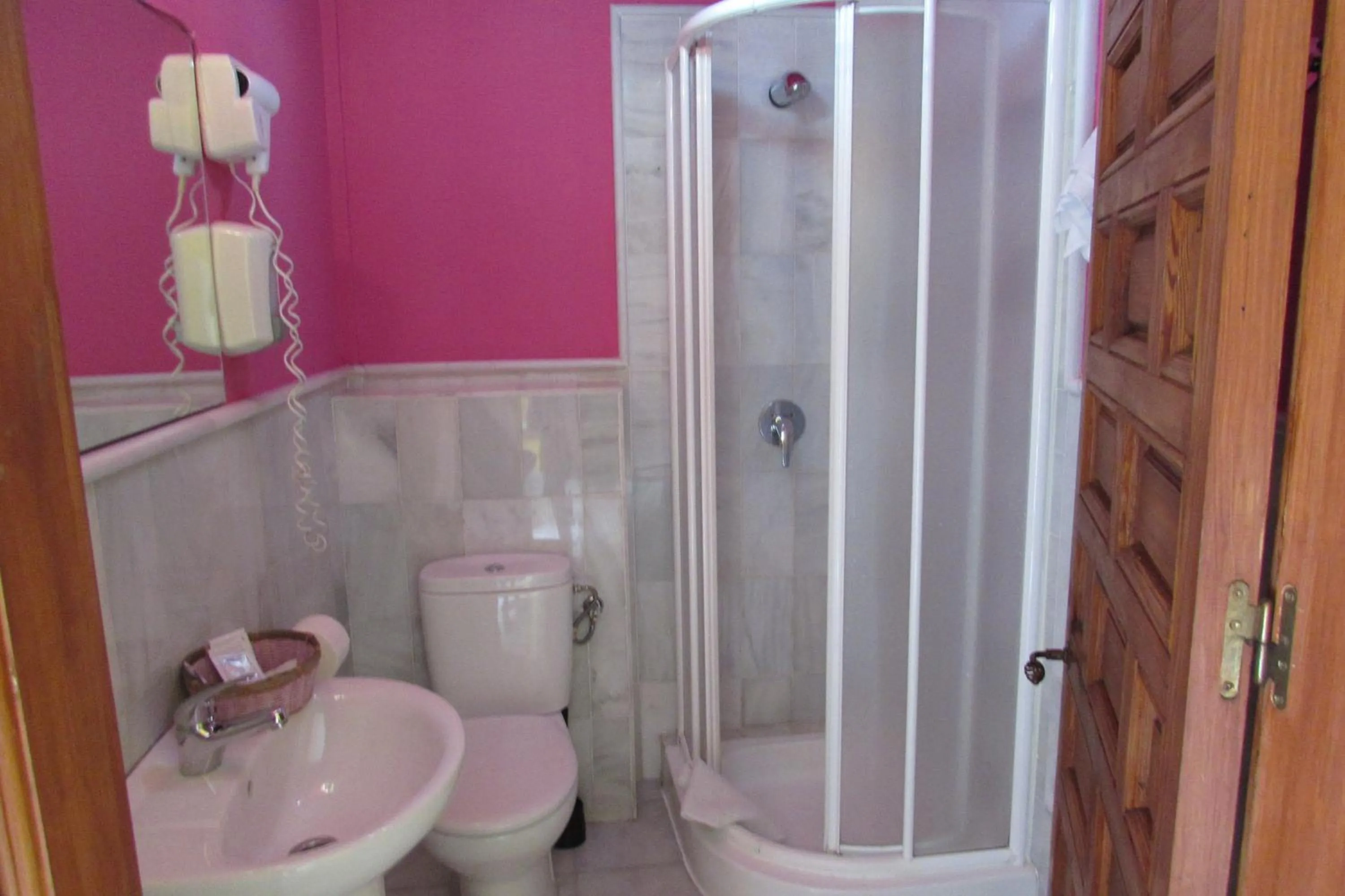 Bathroom in White Nest Hostel