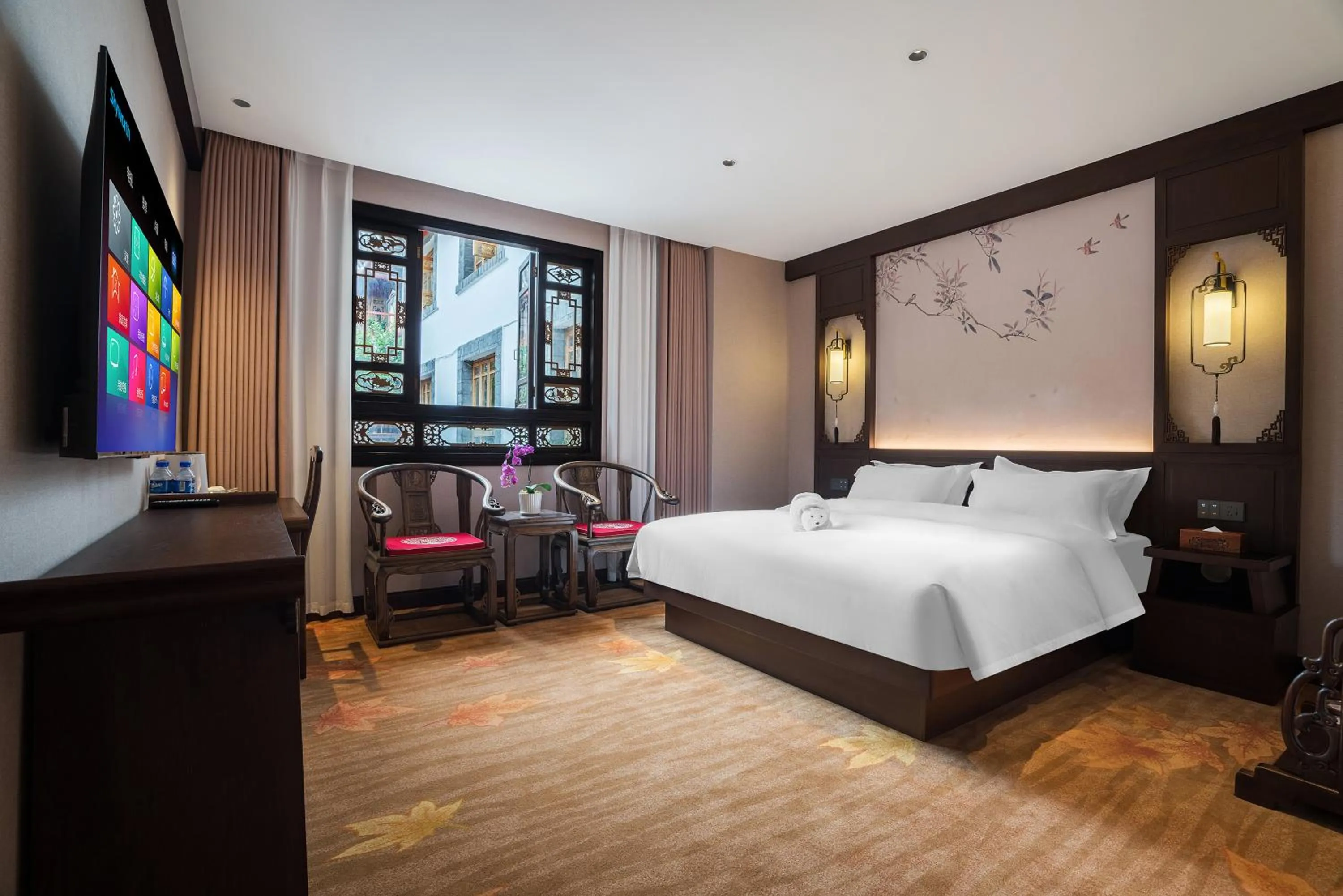 Bed in Lijiang Wangfu Hotel