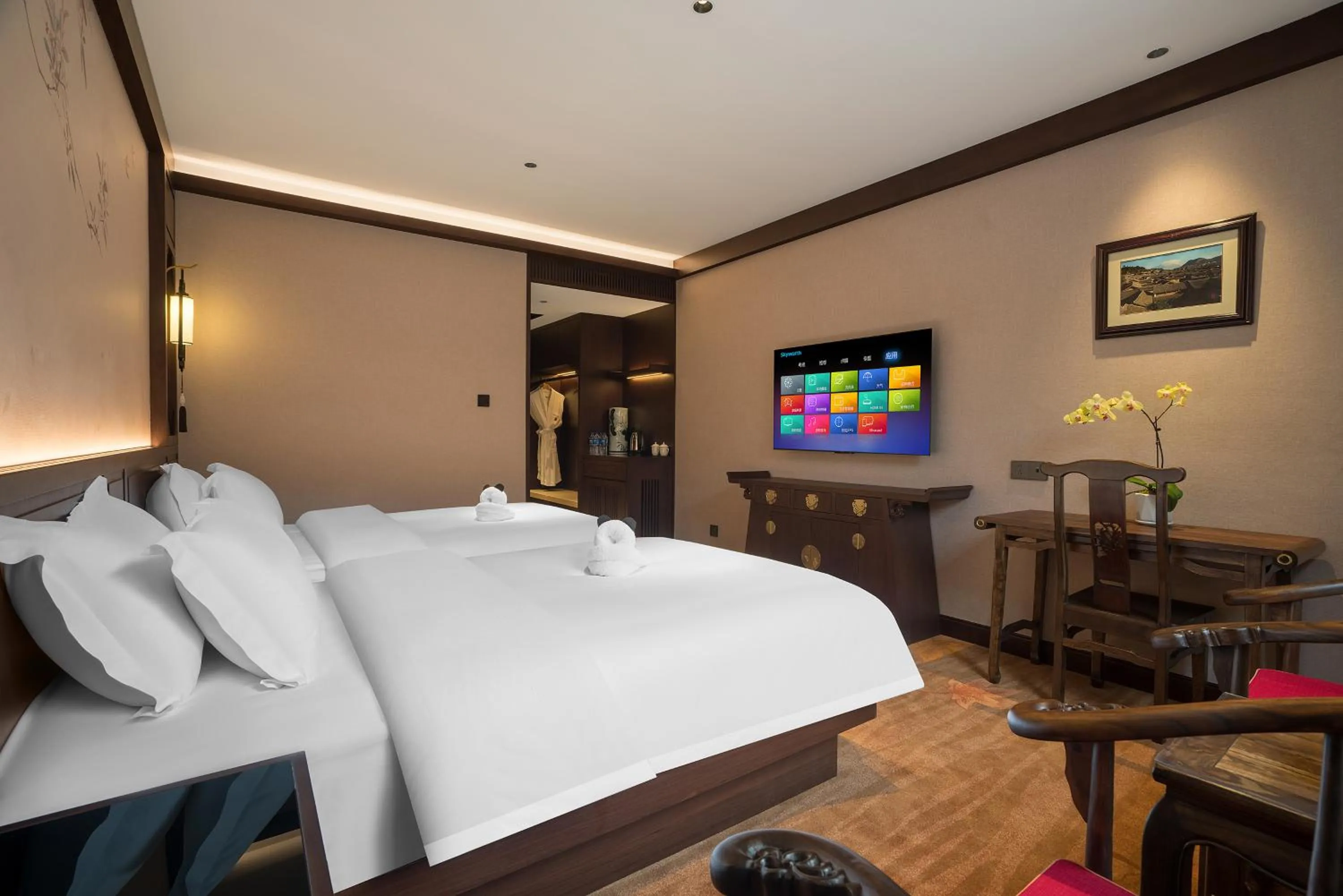 Bed in Lijiang Wangfu Hotel