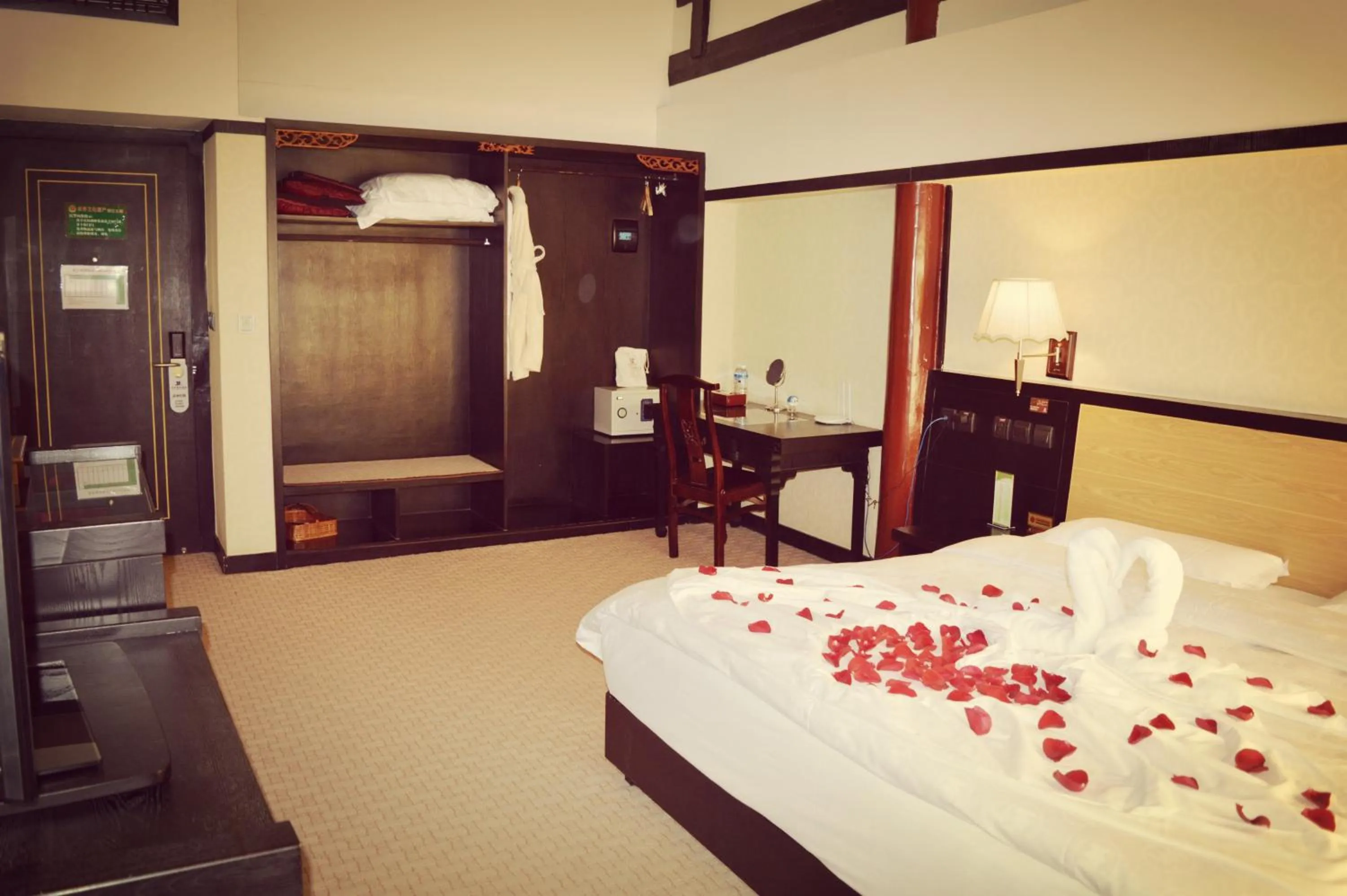 Lijiang Wangfu Hotel