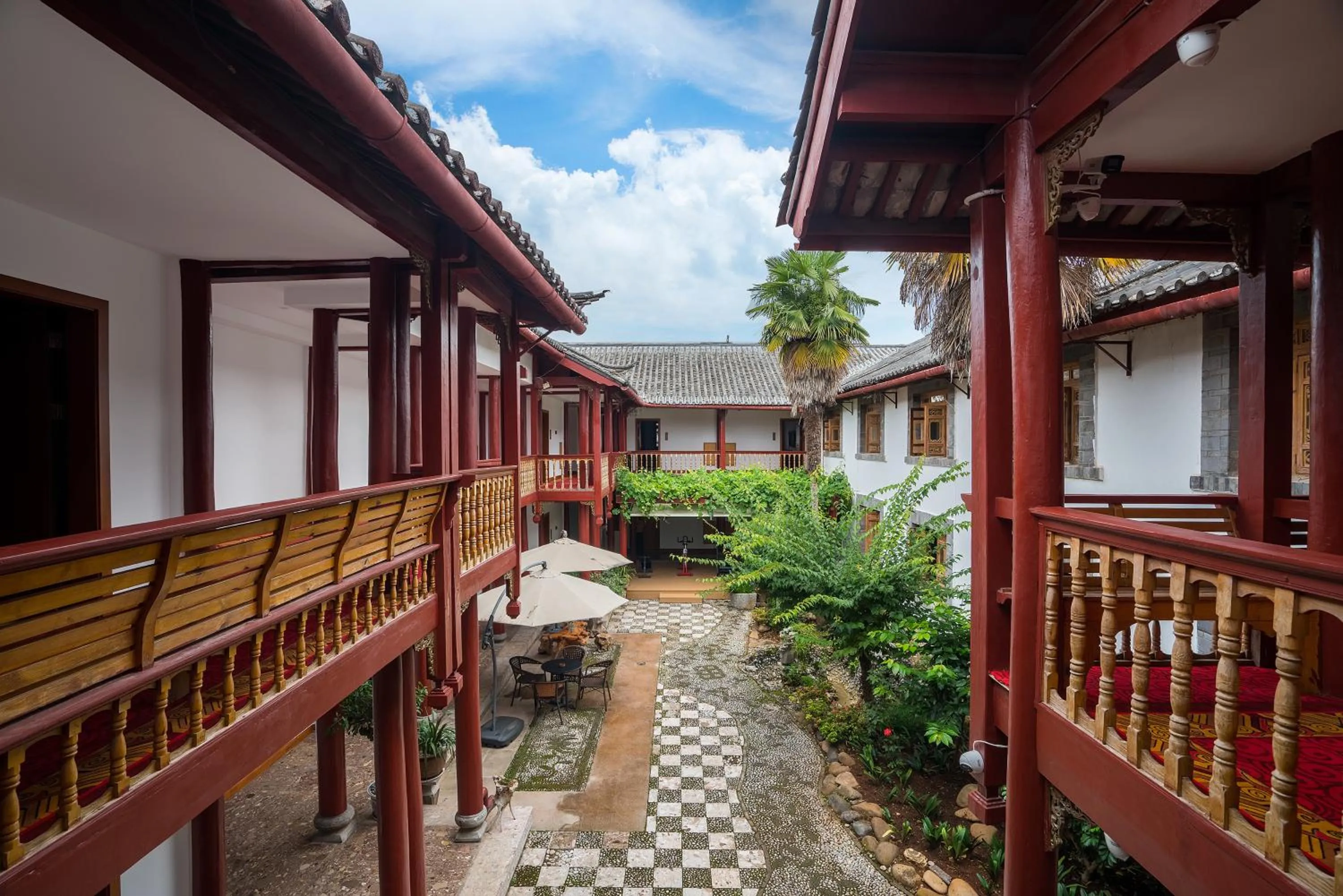 Lijiang Wangfu Hotel