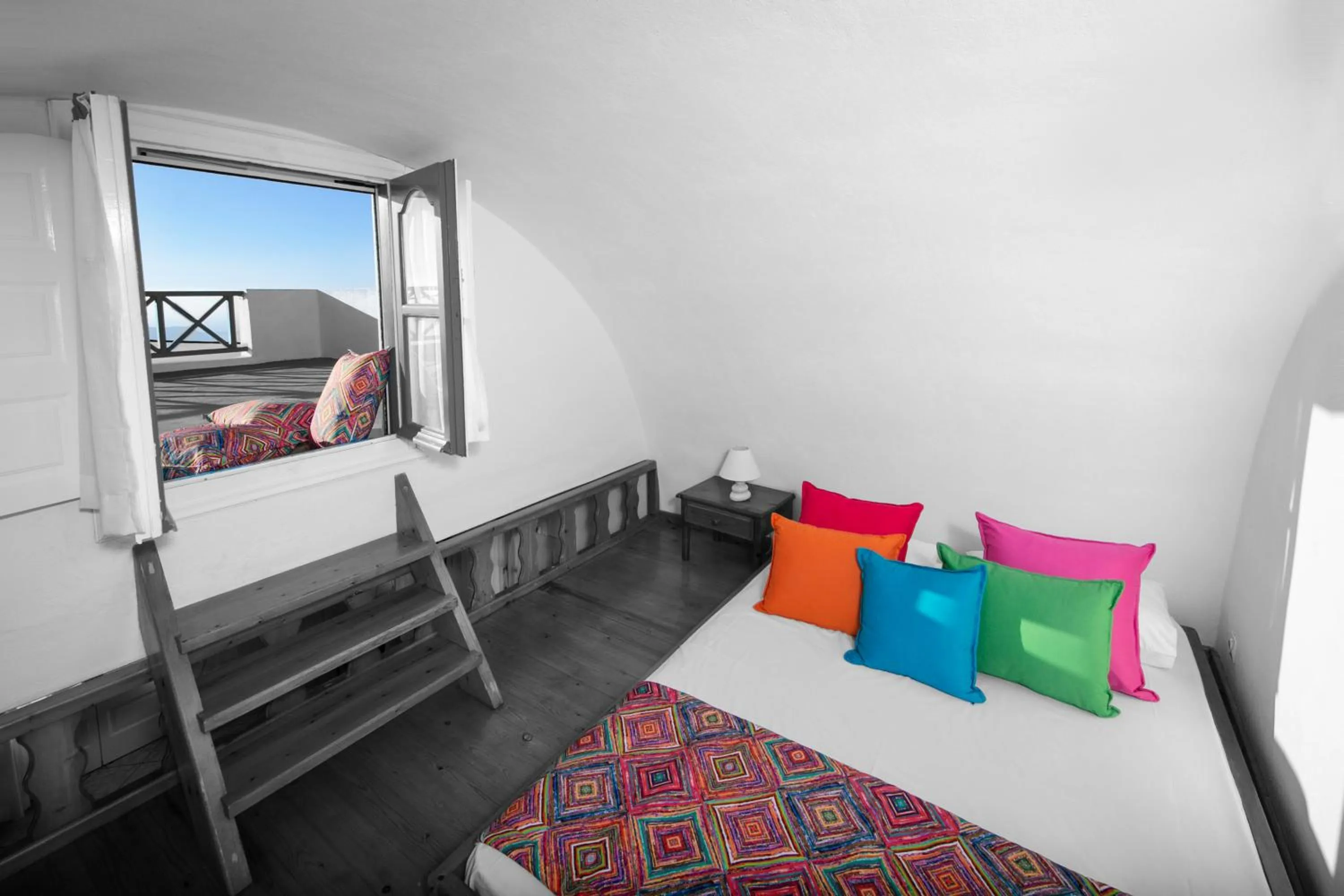 Bed in Abelonas Retreat