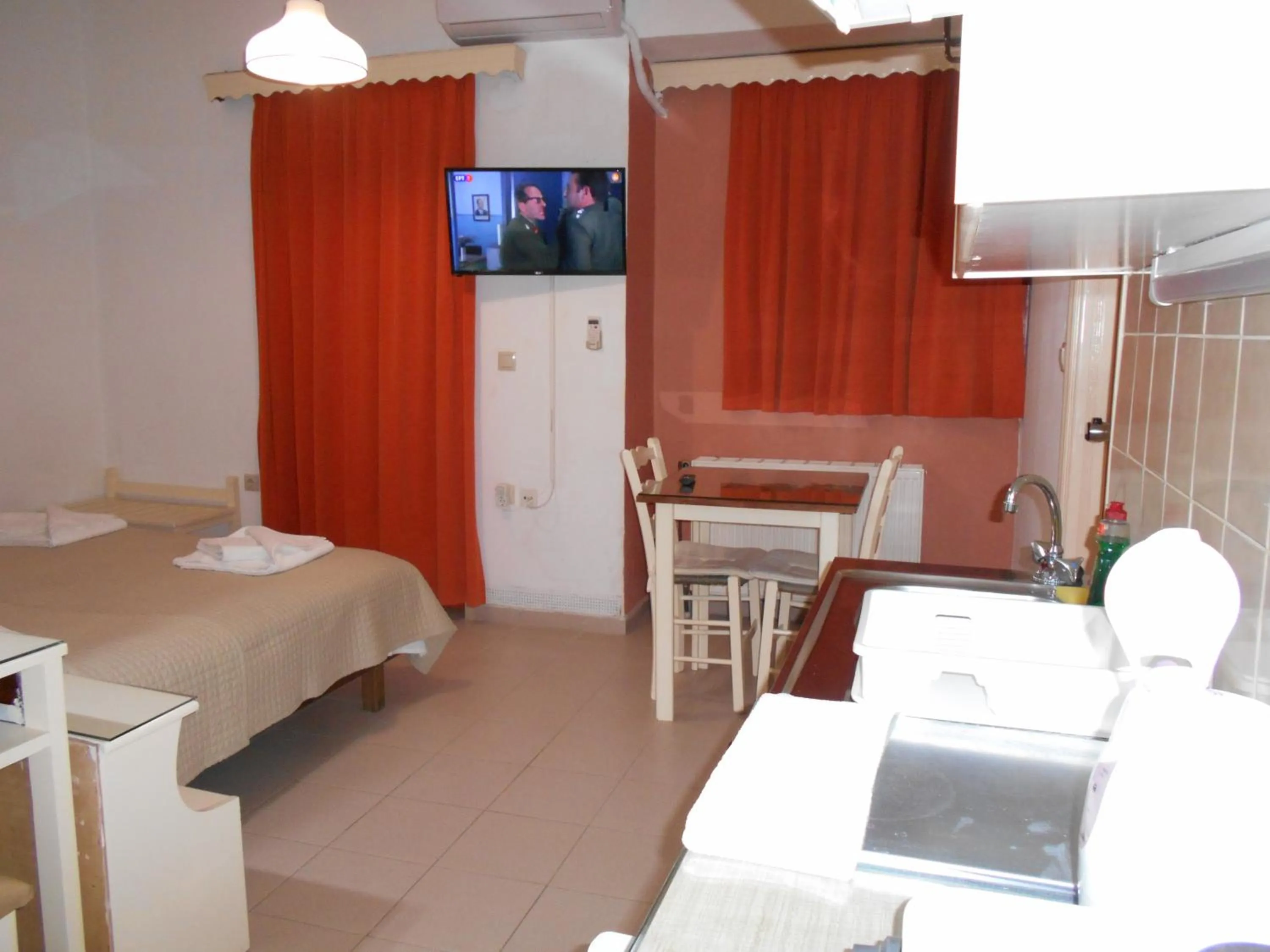 Bed in Ilona Apartments Chania