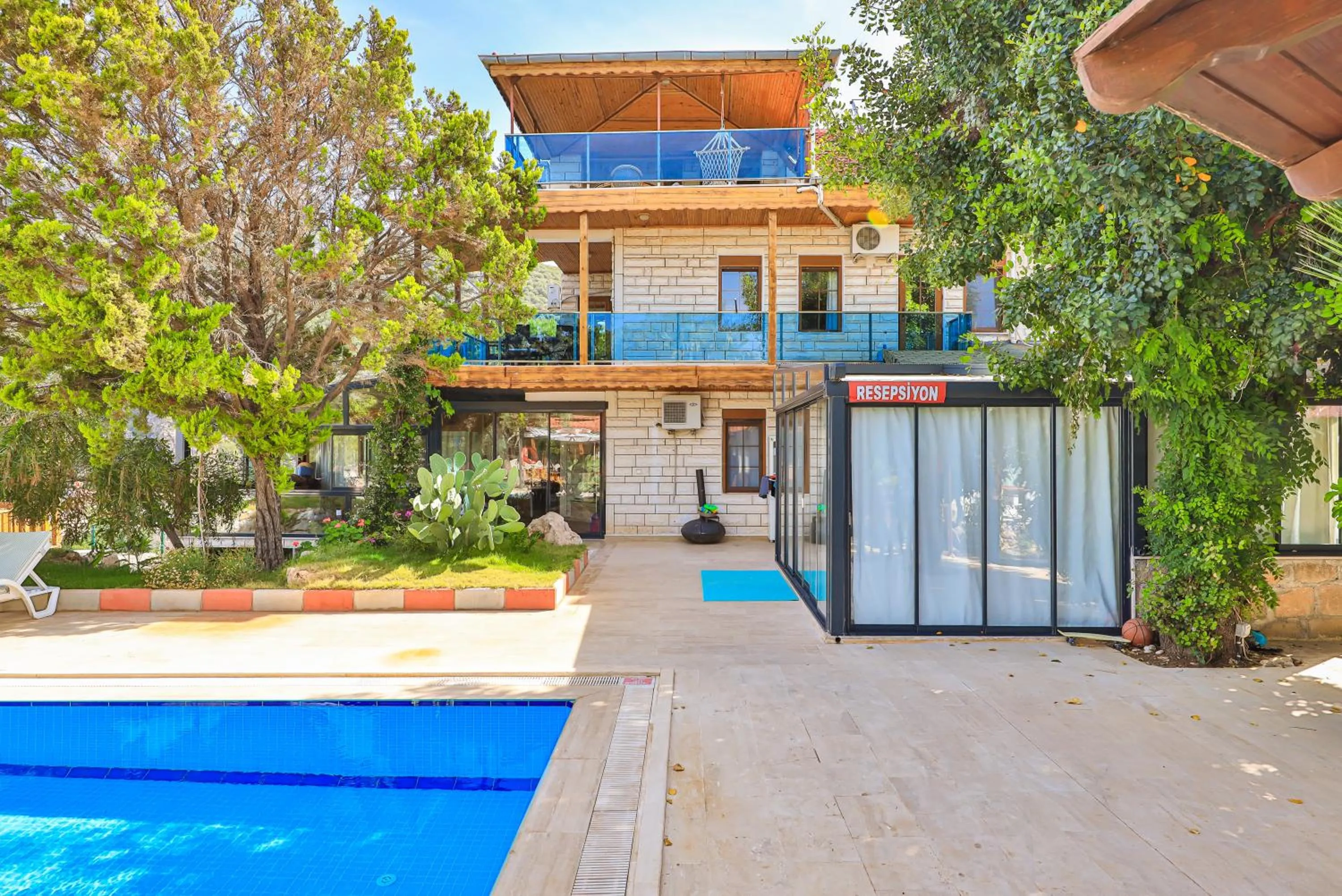 Property building in Villa Dundar - Kas Apartments