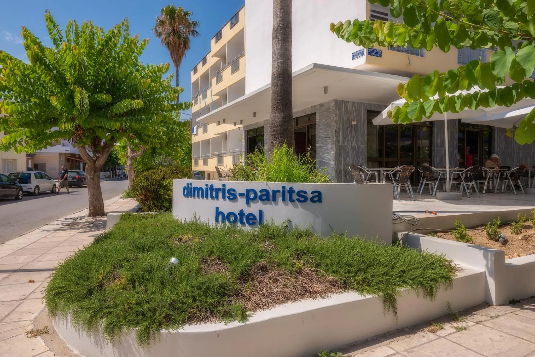 Dimitris Paritsa Hotel