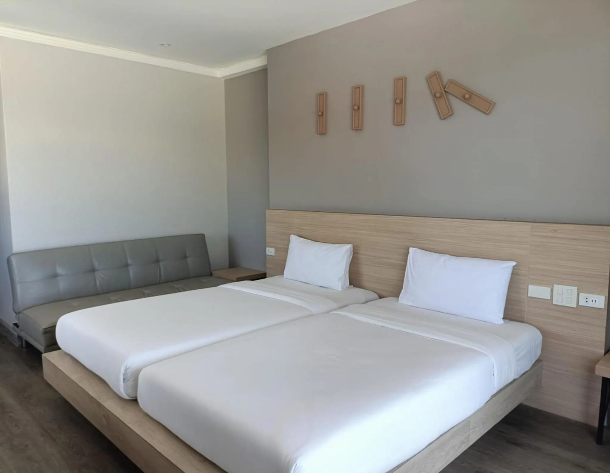 Bed in Rayong Chalet Resort