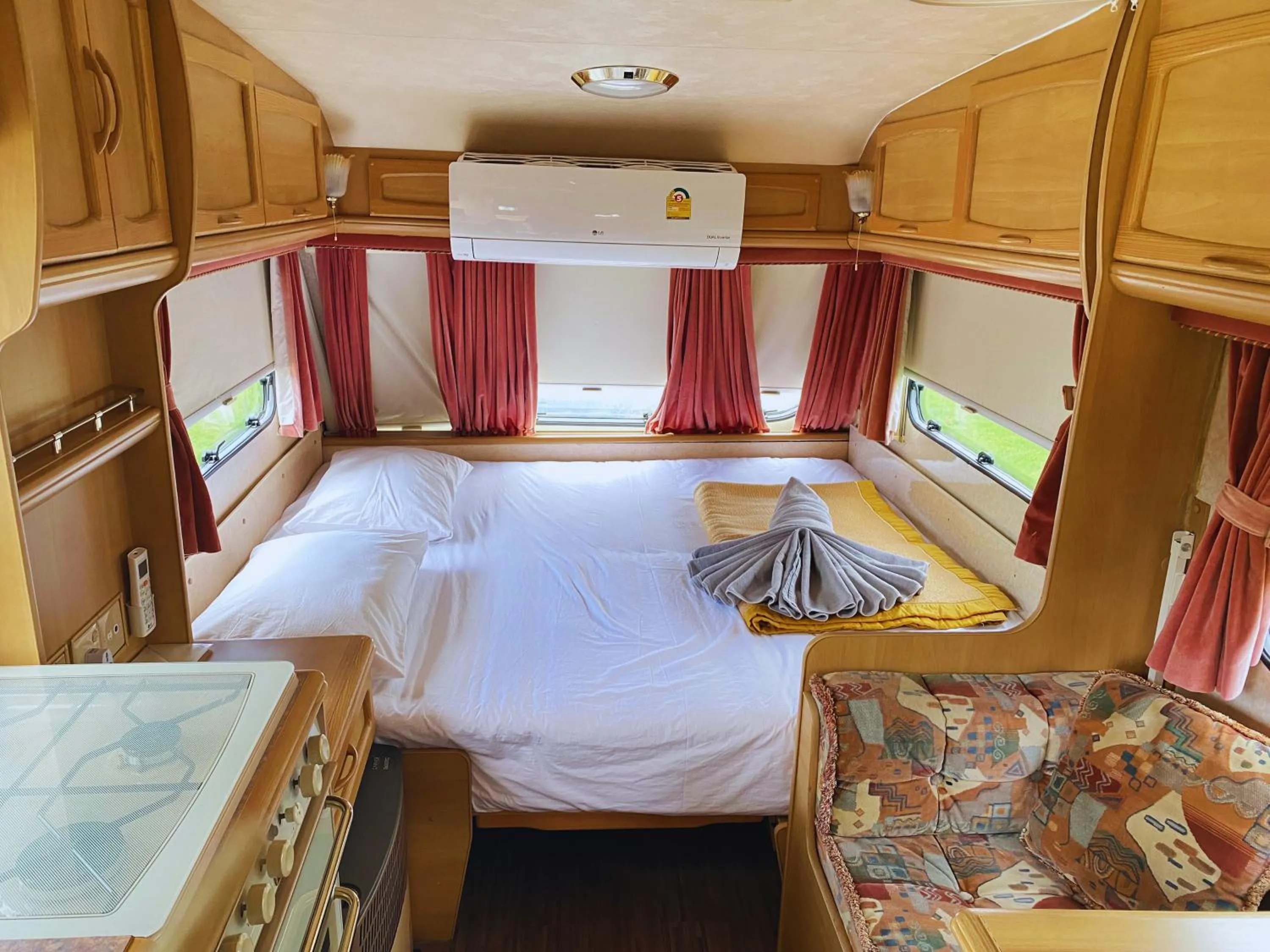 Bed in Rayong Chalet Resort