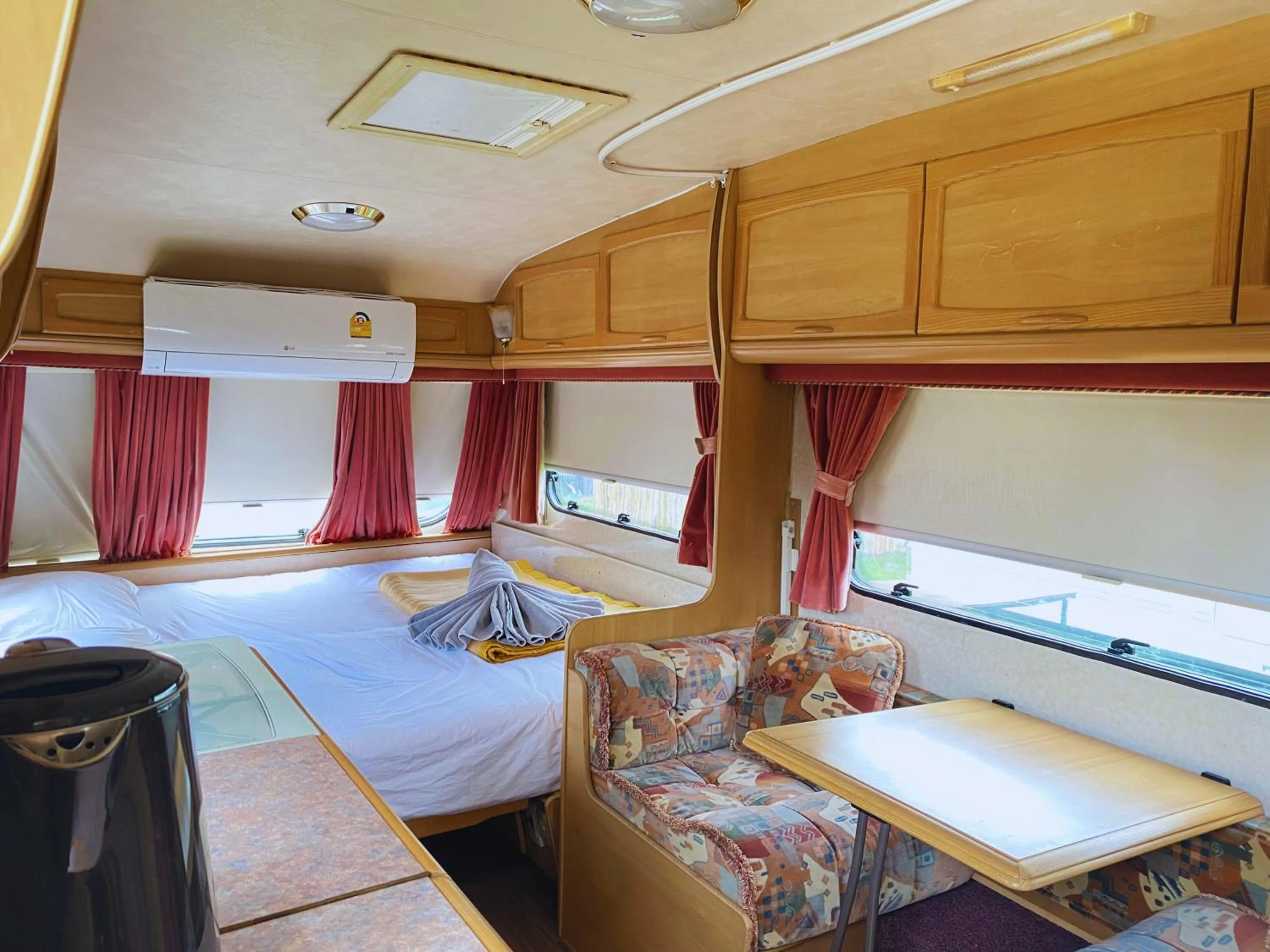 Bedroom, Bed in Rayong Chalet Resort