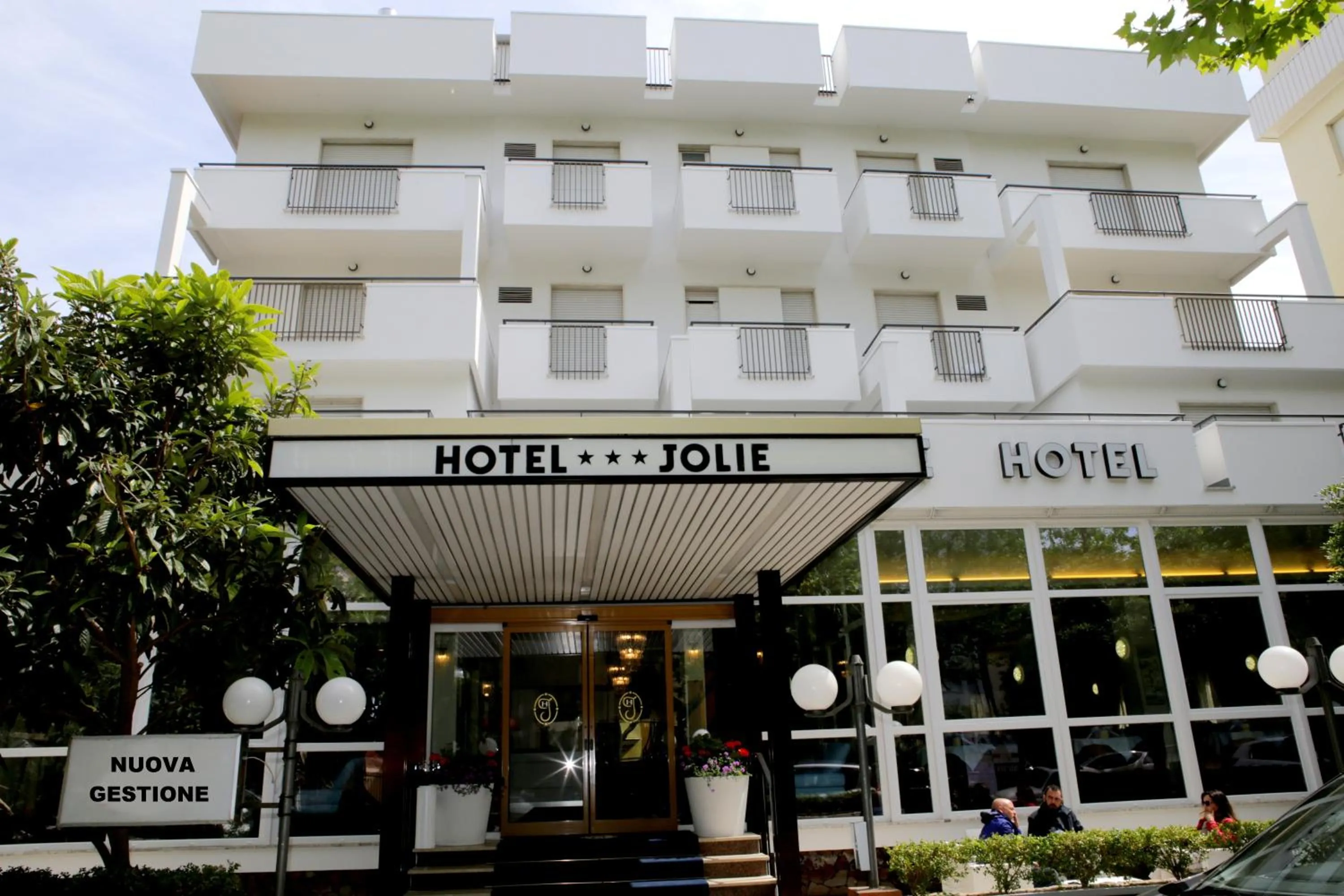 Facade/entrance in Hotel Jolie