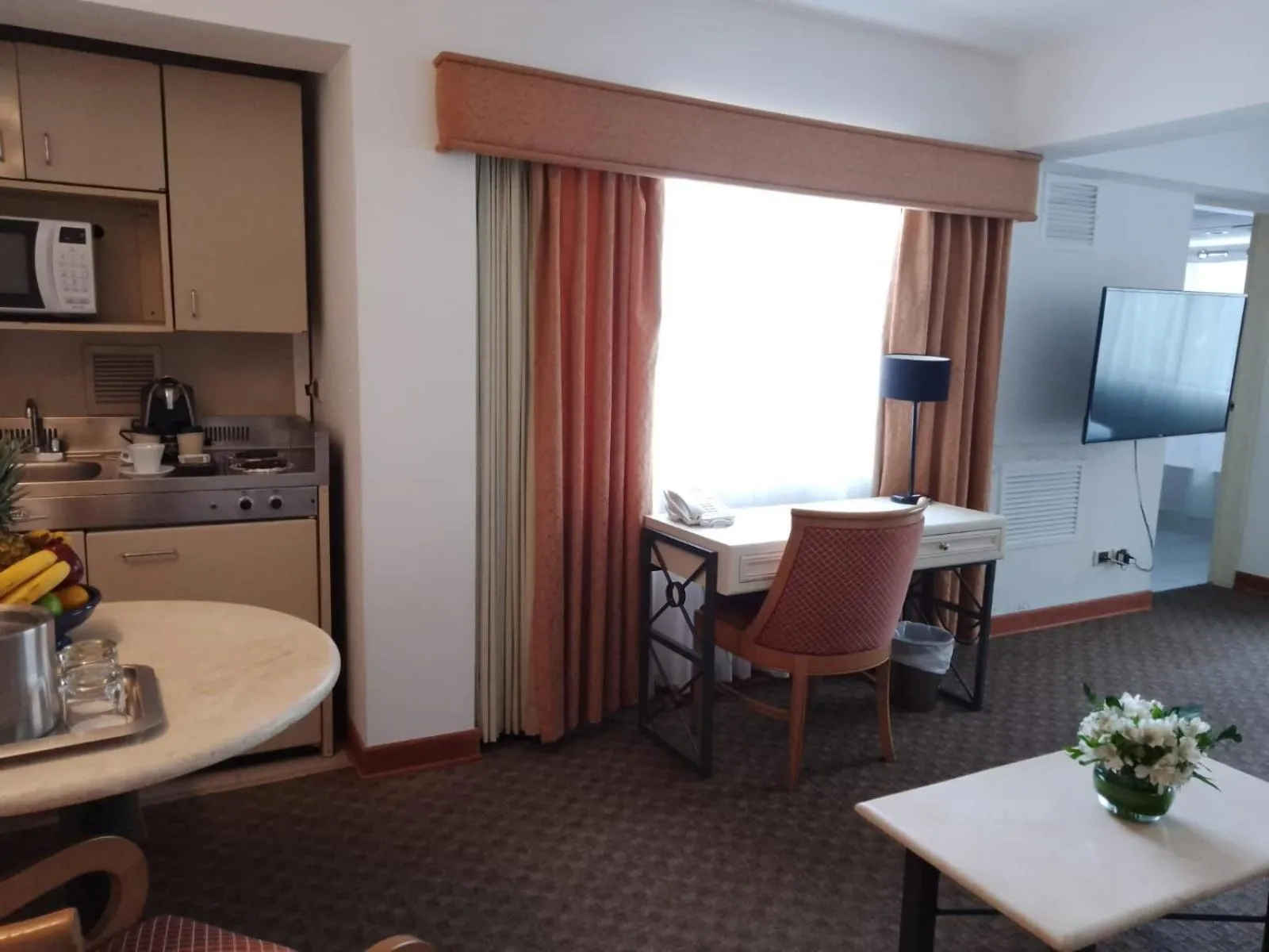 Kitchen or kitchenette in Suites del Bosque Hotel