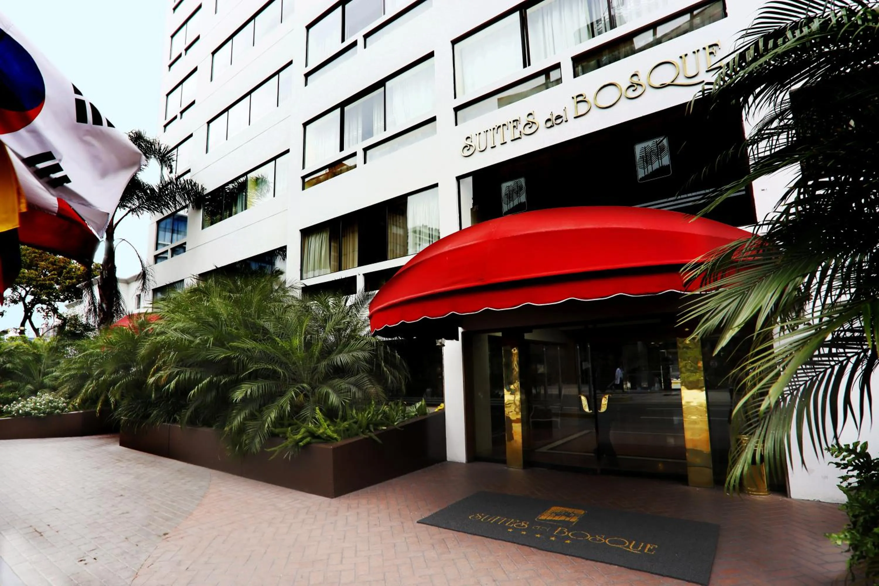 Facade/entrance in Suites del Bosque Hotel