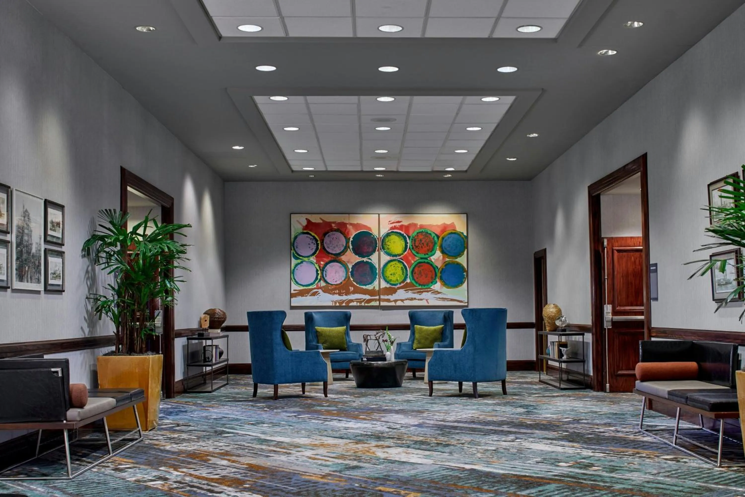 Meeting/conference room in Renaissance Mobile Riverview Plaza Hotel