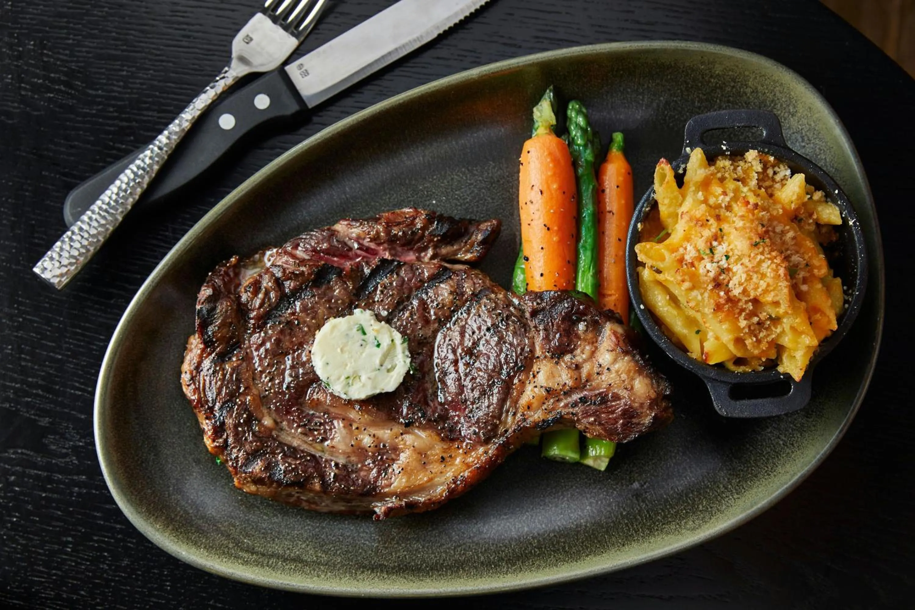 Restaurant/places to eat in Renaissance Mobile Riverview Plaza Hotel