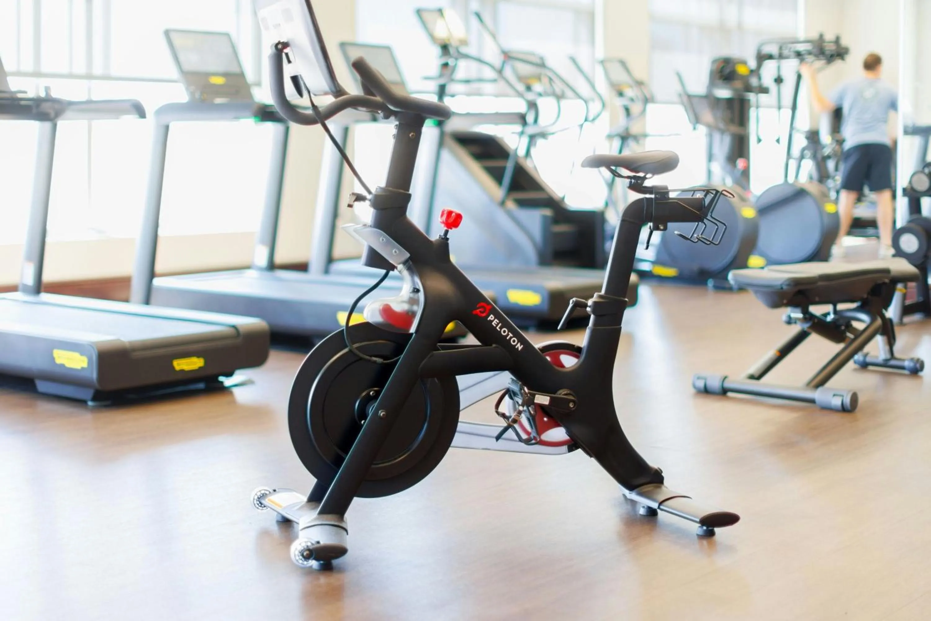 Fitness centre/facilities in Renaissance Mobile Riverview Plaza Hotel
