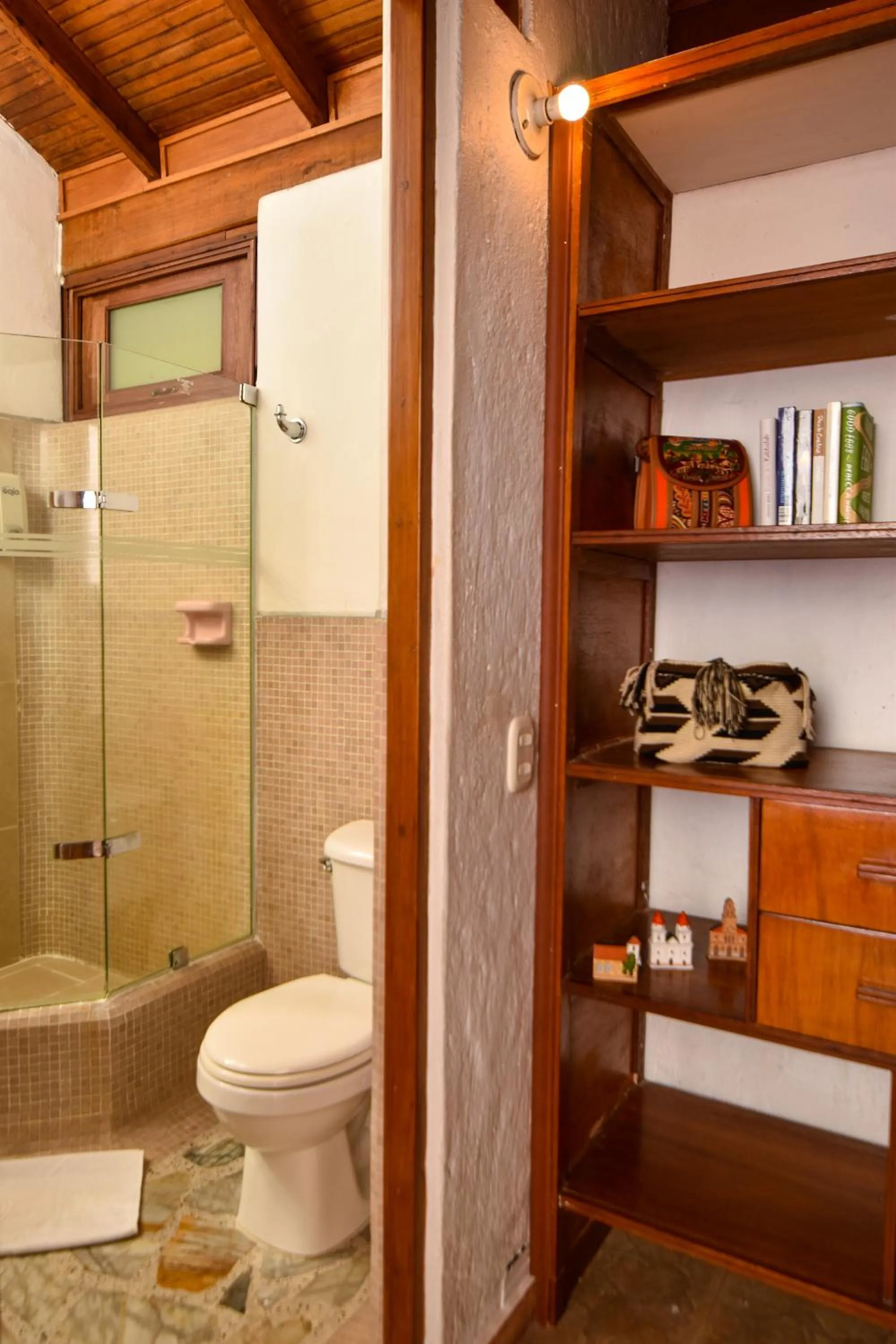 Shower in La Campana Hotel Boutique