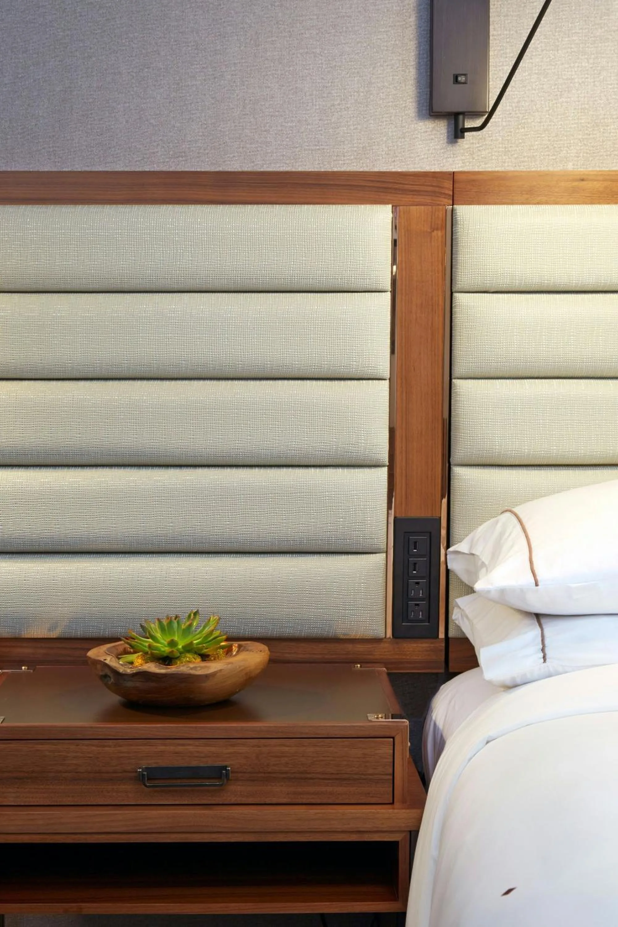 Photo of the whole room, Bed in Renaissance Minneapolis Hotel, The Depot