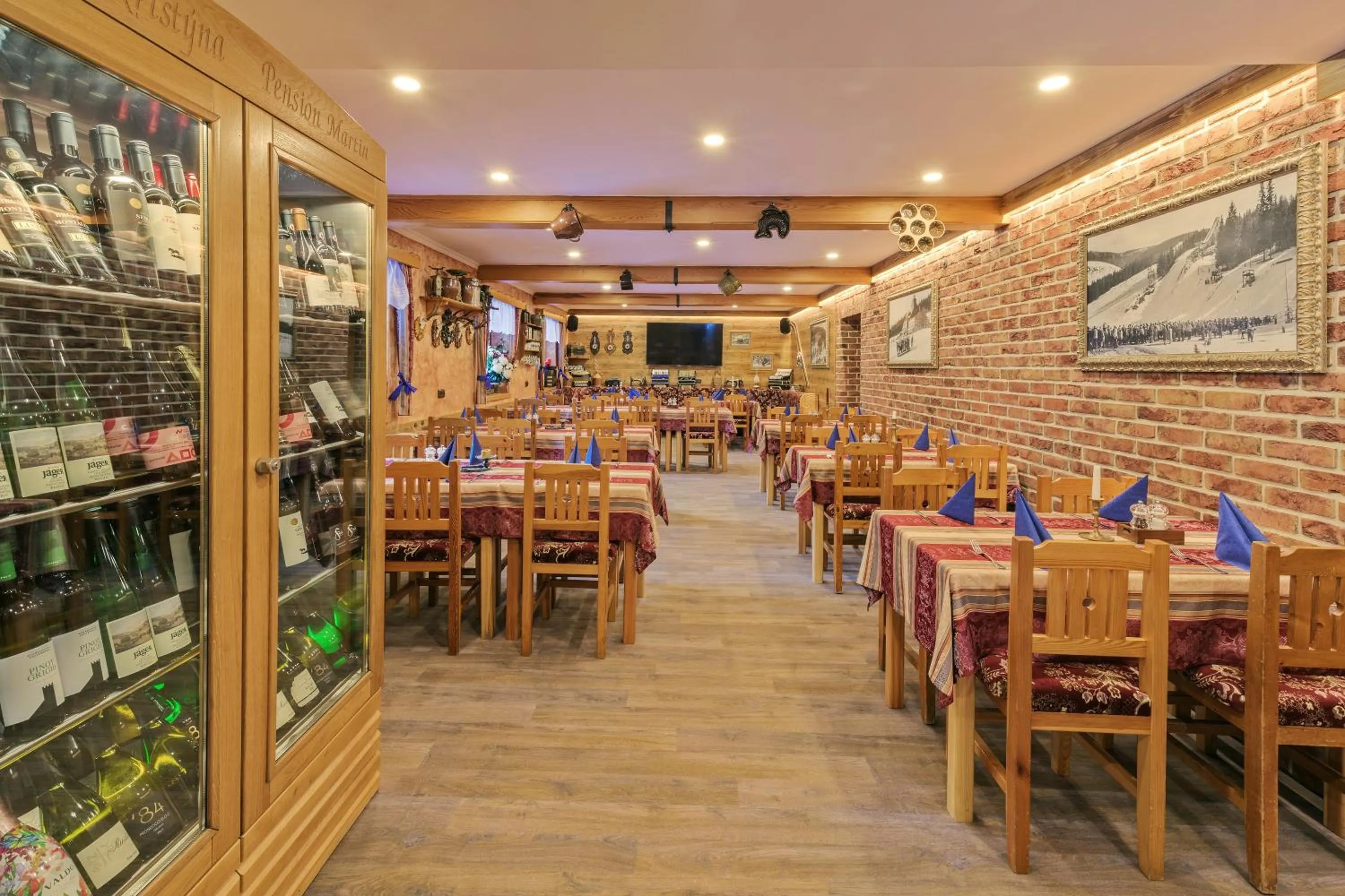 Restaurant/places to eat in Hotel Resort Martin & Kristyna