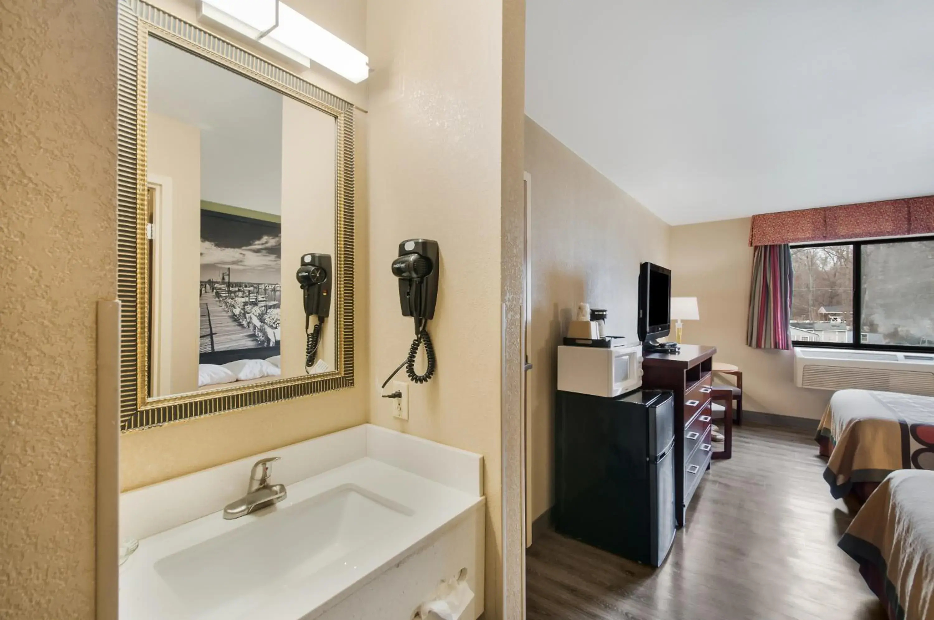 Standard Double Room in Red Carpet Inn-Indian Head Standard Double Room in Red Carpet Inn-Indian Head