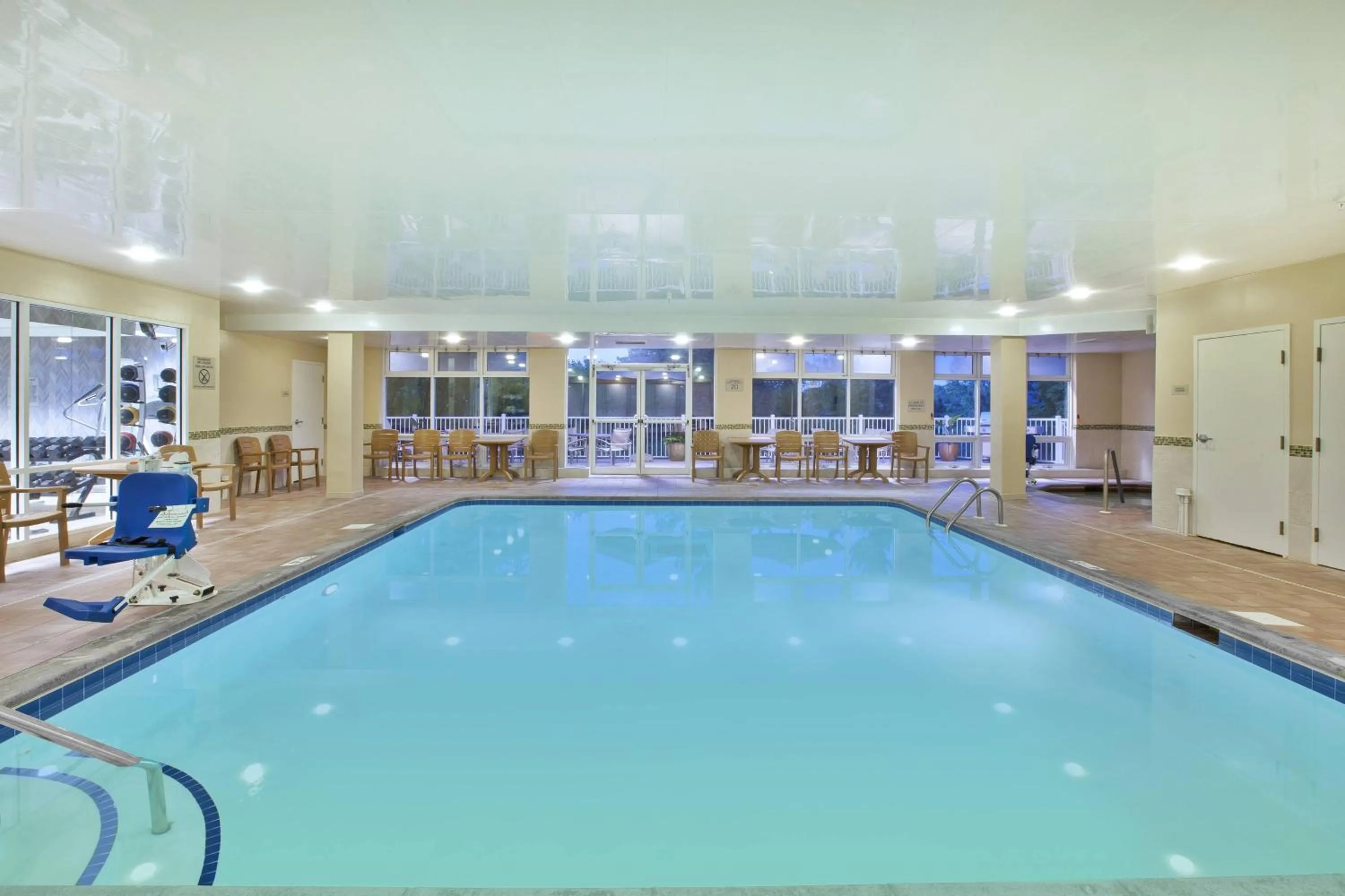 Swimming pool in SpringHill Suites Minneapolis-St. Paul Airport/Eagan