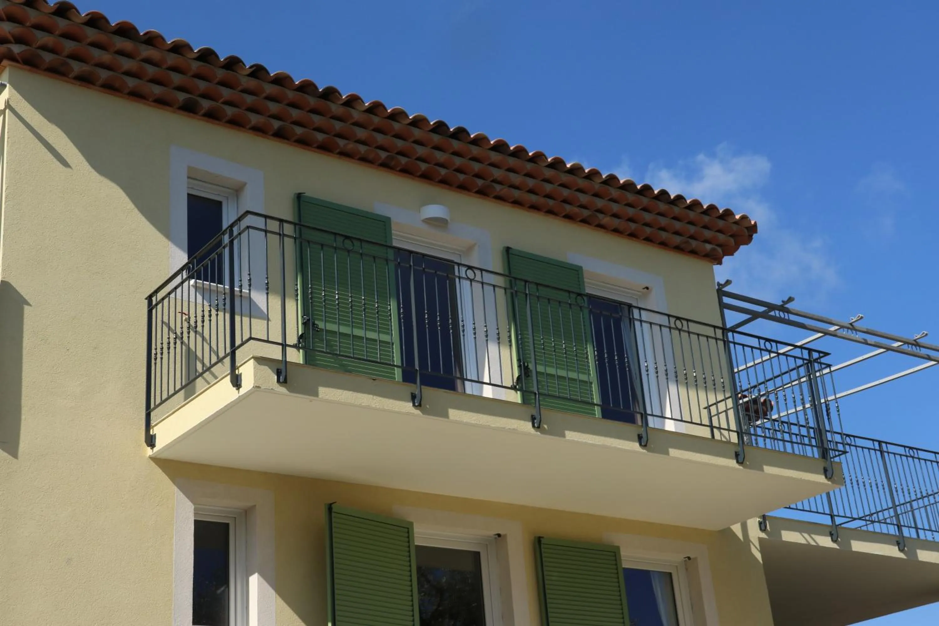 Property building in La Bastide de l'Oliveraie