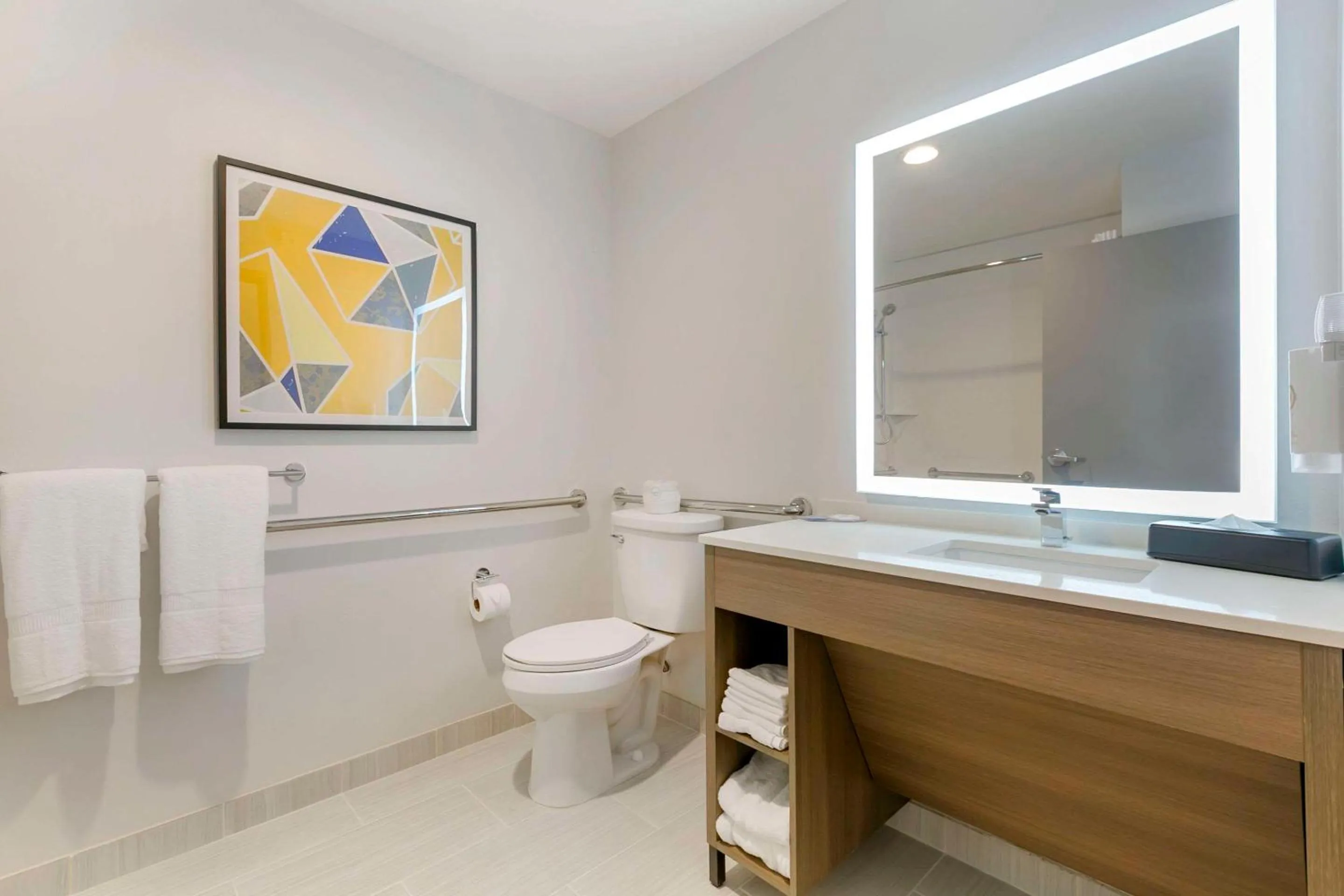 Bedroom in Comfort Inn & Suites Houma