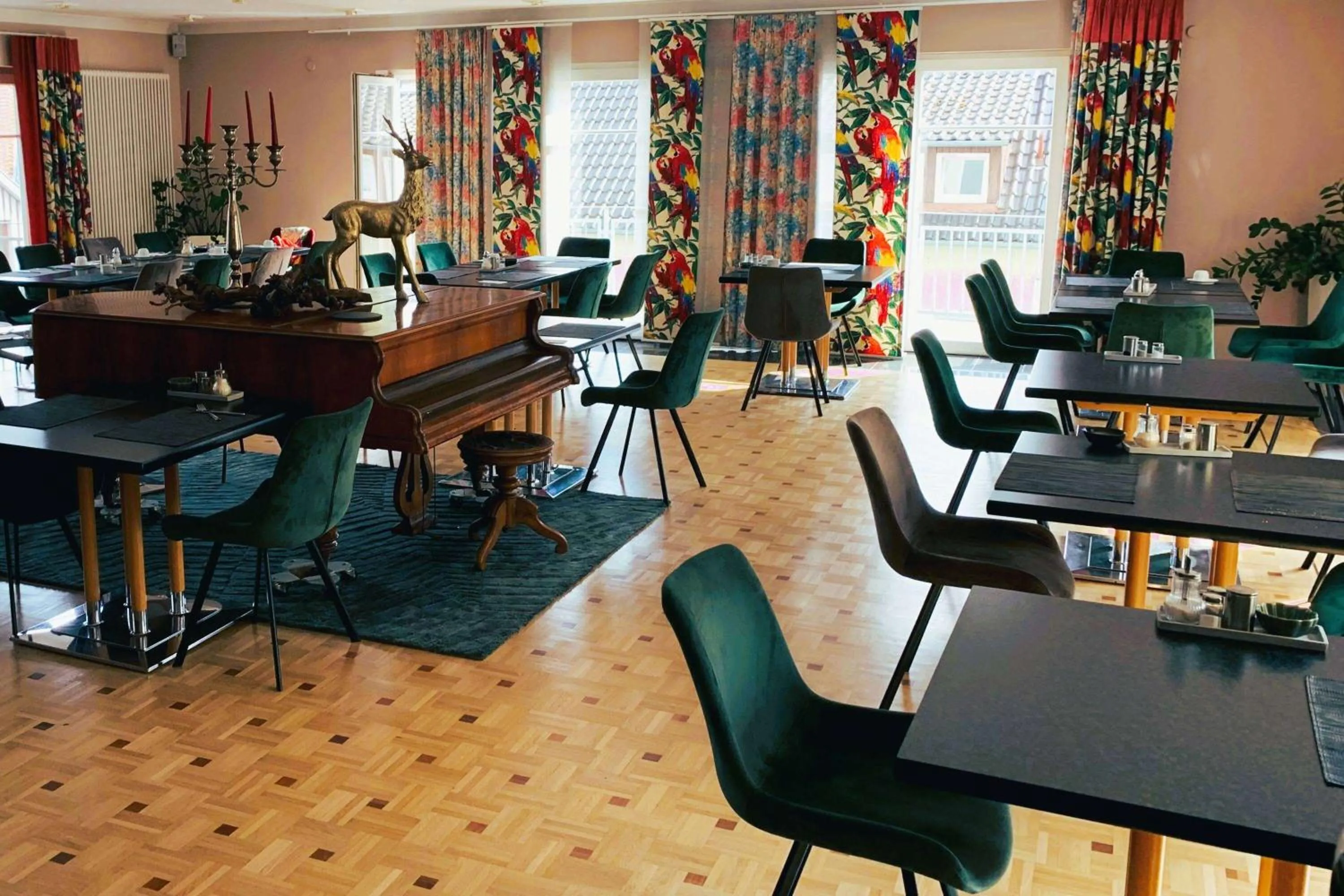 Restaurant/places to eat in Hotel Kronprinz