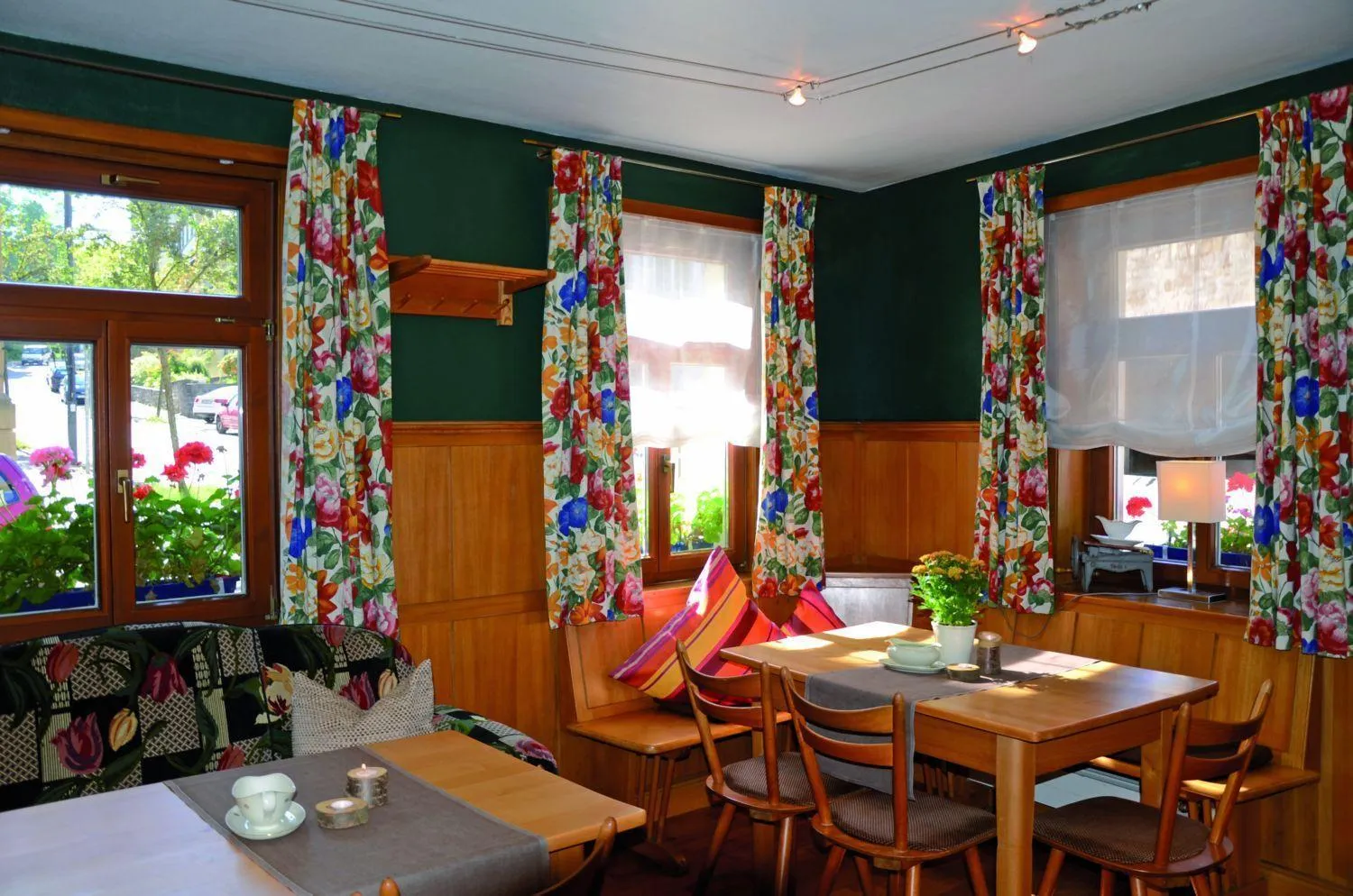 Restaurant/places to eat in Hotel Kronprinz