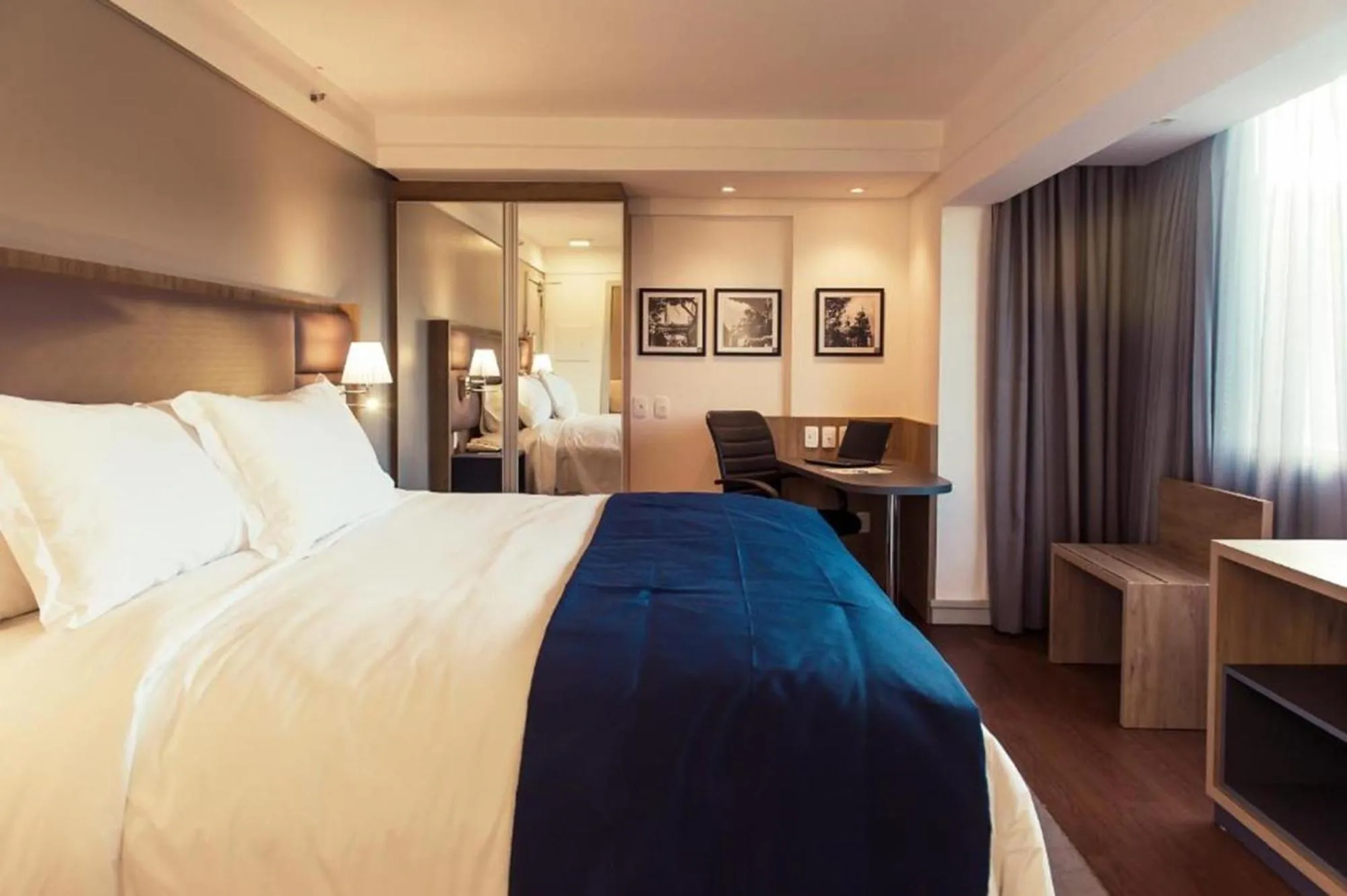 Bed in Slaviero Porto Alegre Moinhos