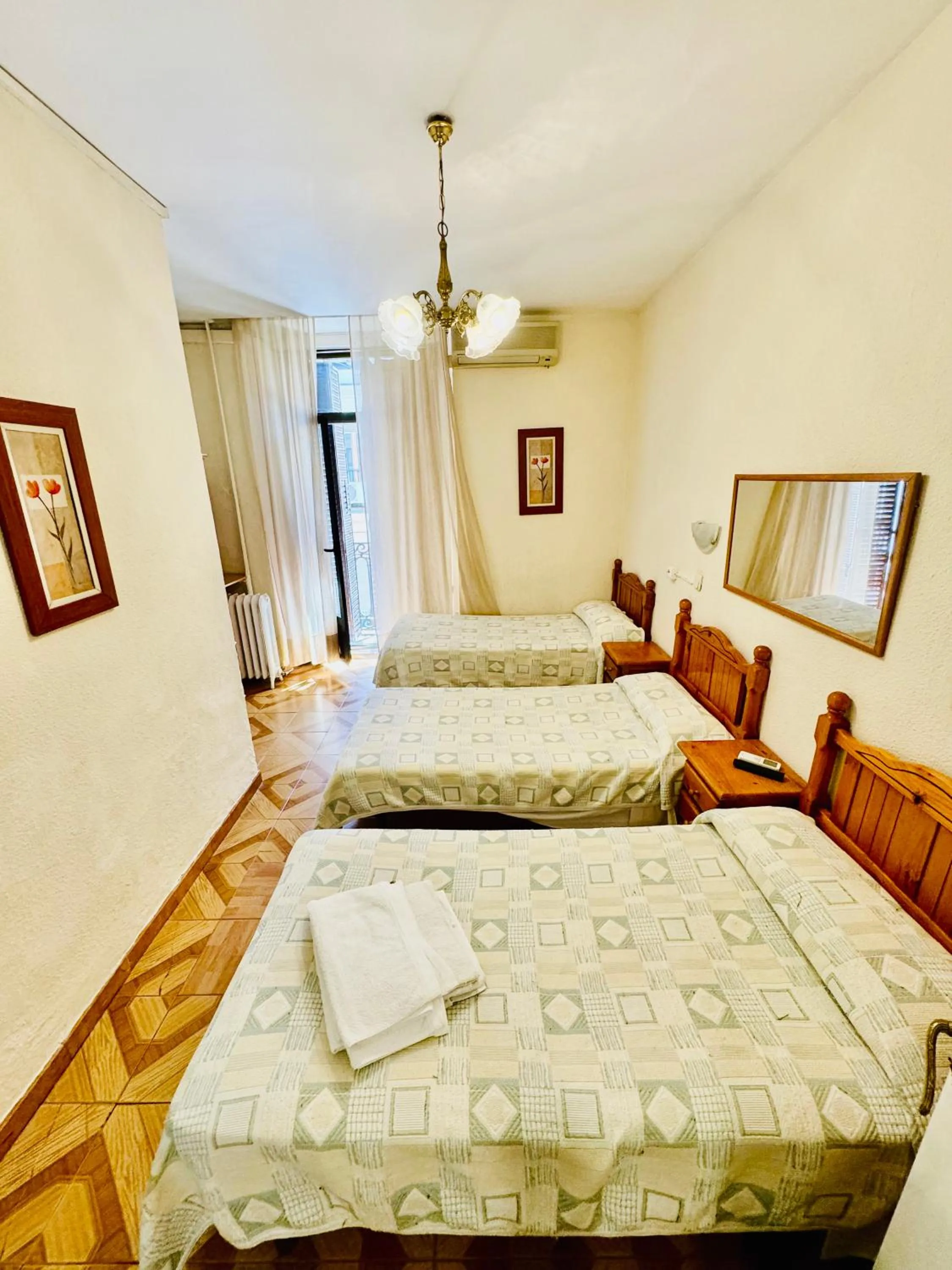 Bed in Hostal Fuentesol